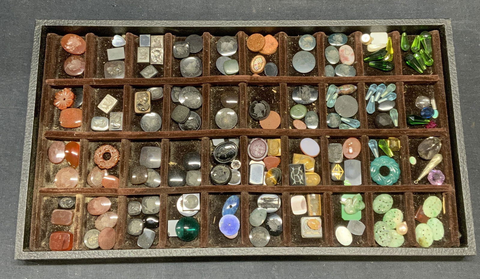Group Lot 50+ Gemstones & Crystals (1 of 8)