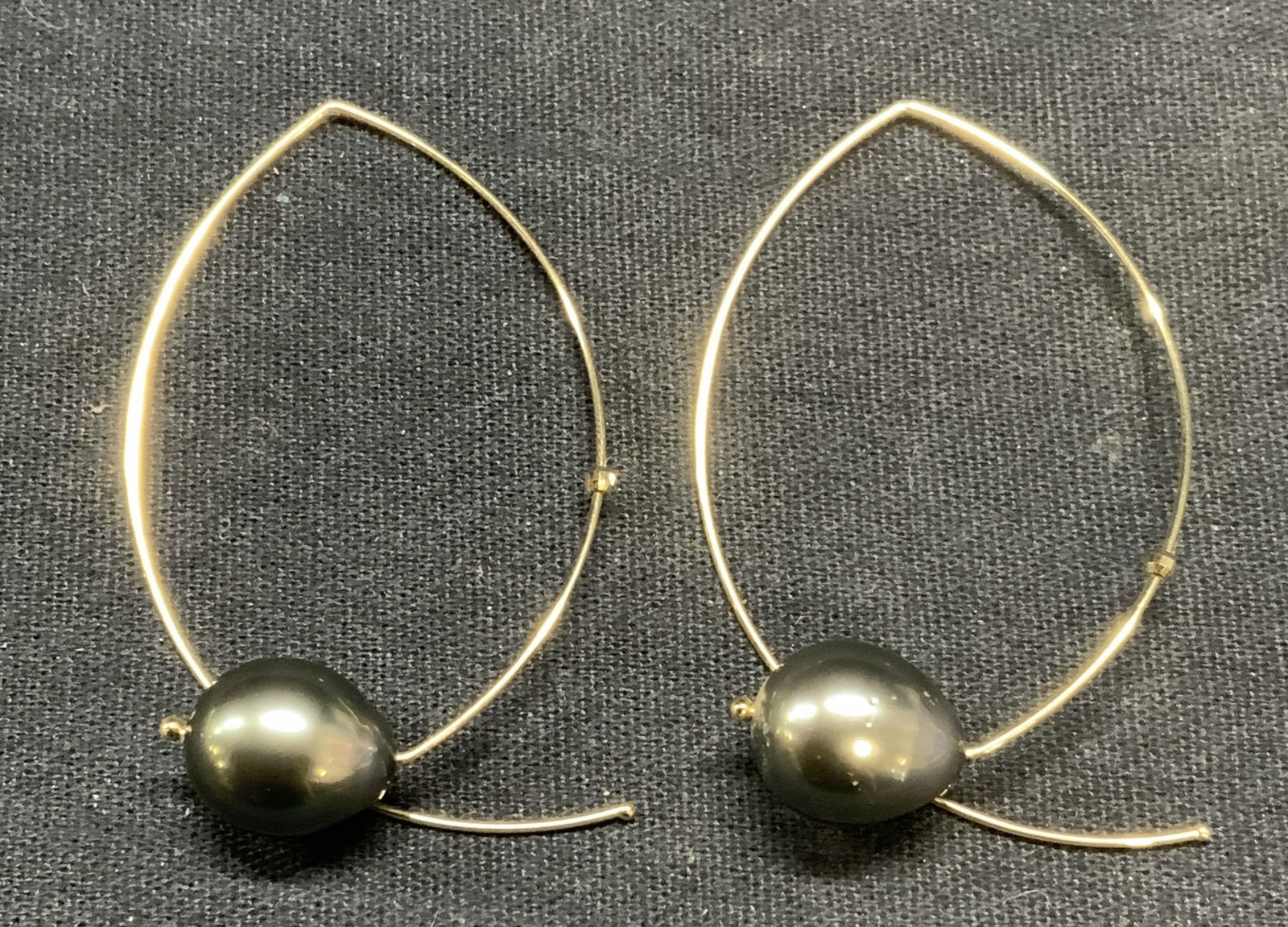 Vintage Gold Tn Tahitian Pearl Earrings (1 of 7)