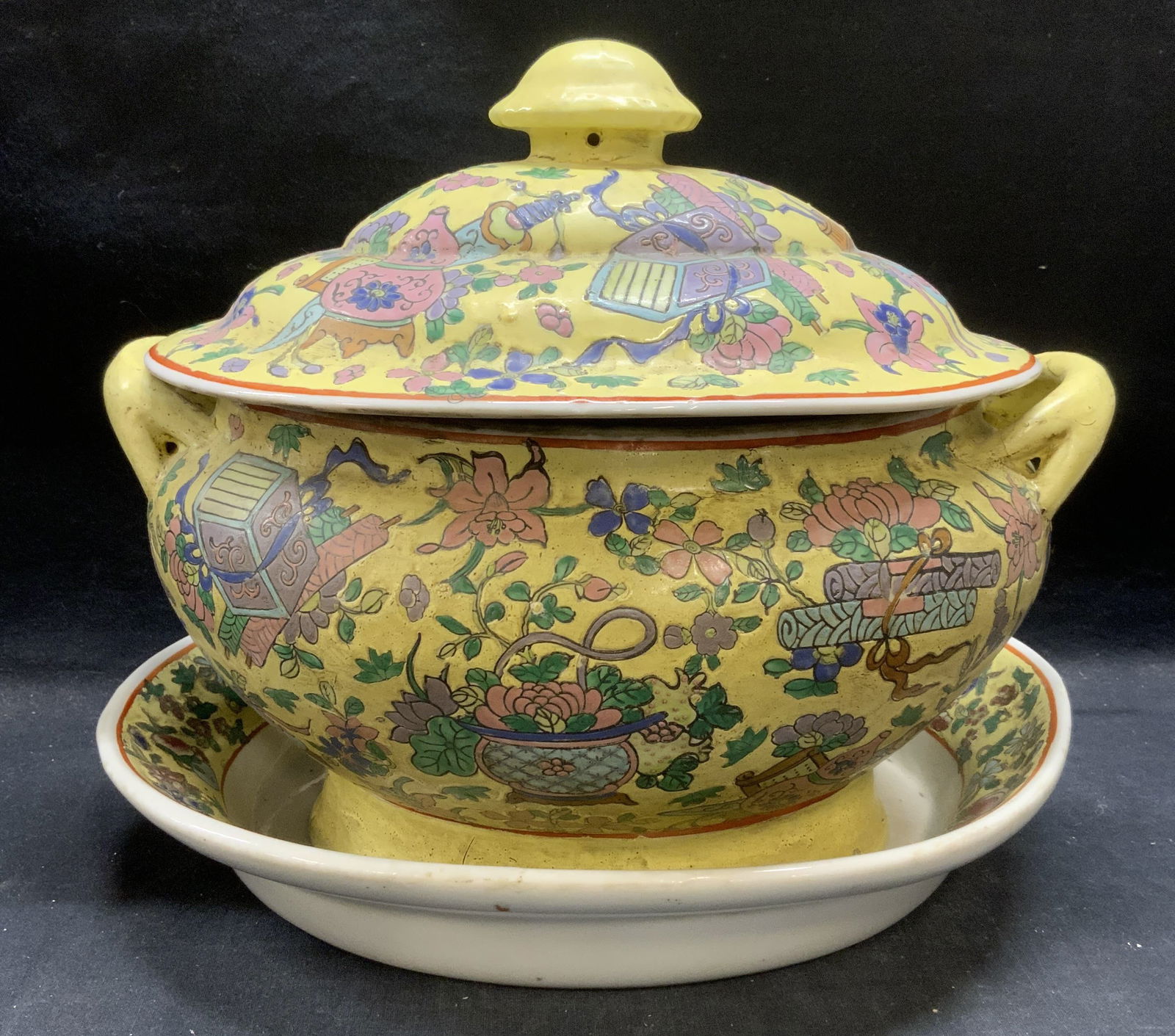 Antique Asian Yellow Porcelain Tureen & Bowl (1 of 12)