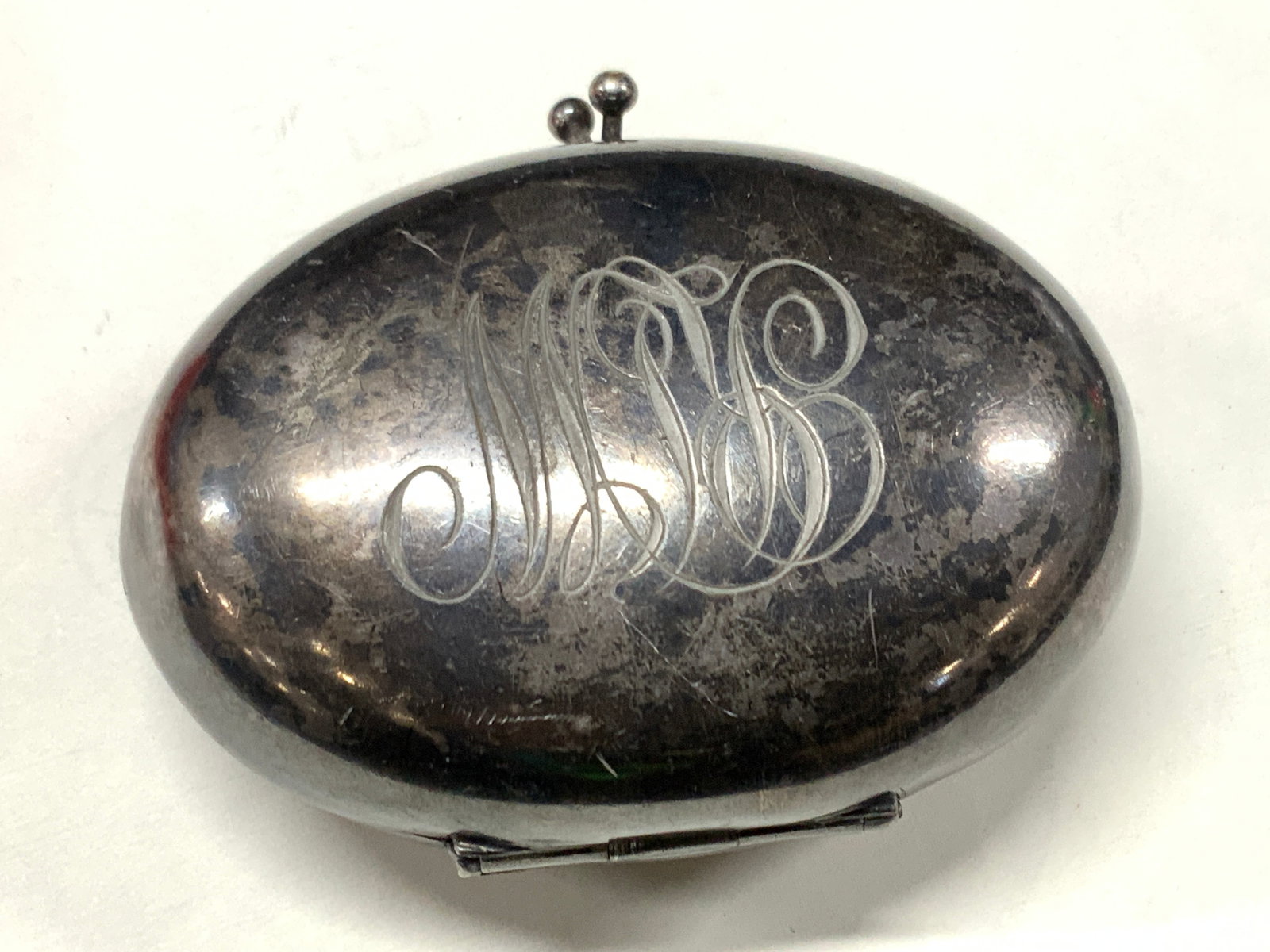Antq Silver Plate Kiss Latch Coin Purse (1 of 7)
