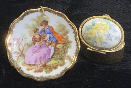 Limoges France Fragonard Display Plate Pill Box, 2: Vintage hand painted porcelain miniature display plate with courting couple by Fragonard. Marked Limoges France . Wall or table display or trinket dish. 2 in. Florentine Pill box with yellow flower li