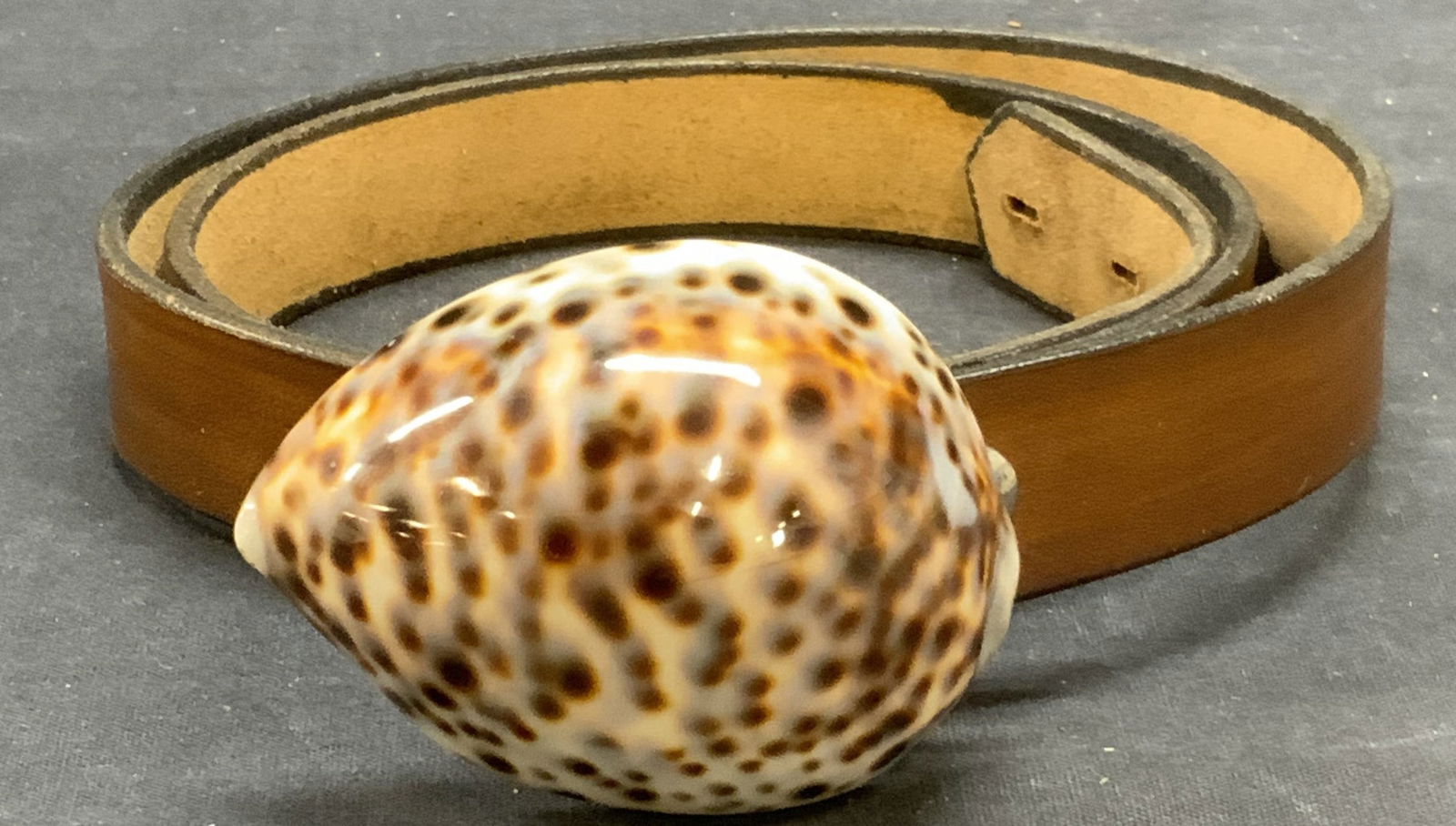 Vintage Signed Handmade Leather Shell Belt (1 of 6)
