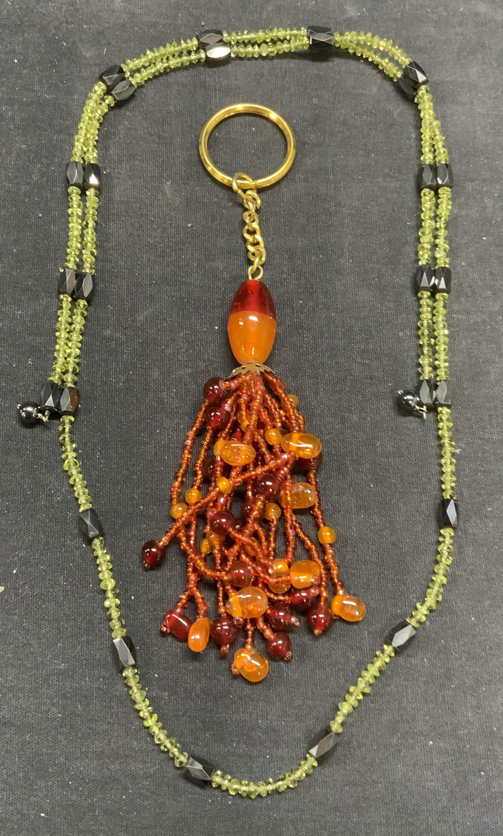 Lot 2 Green Crystal Beaded Necklace & More (1 of 6)