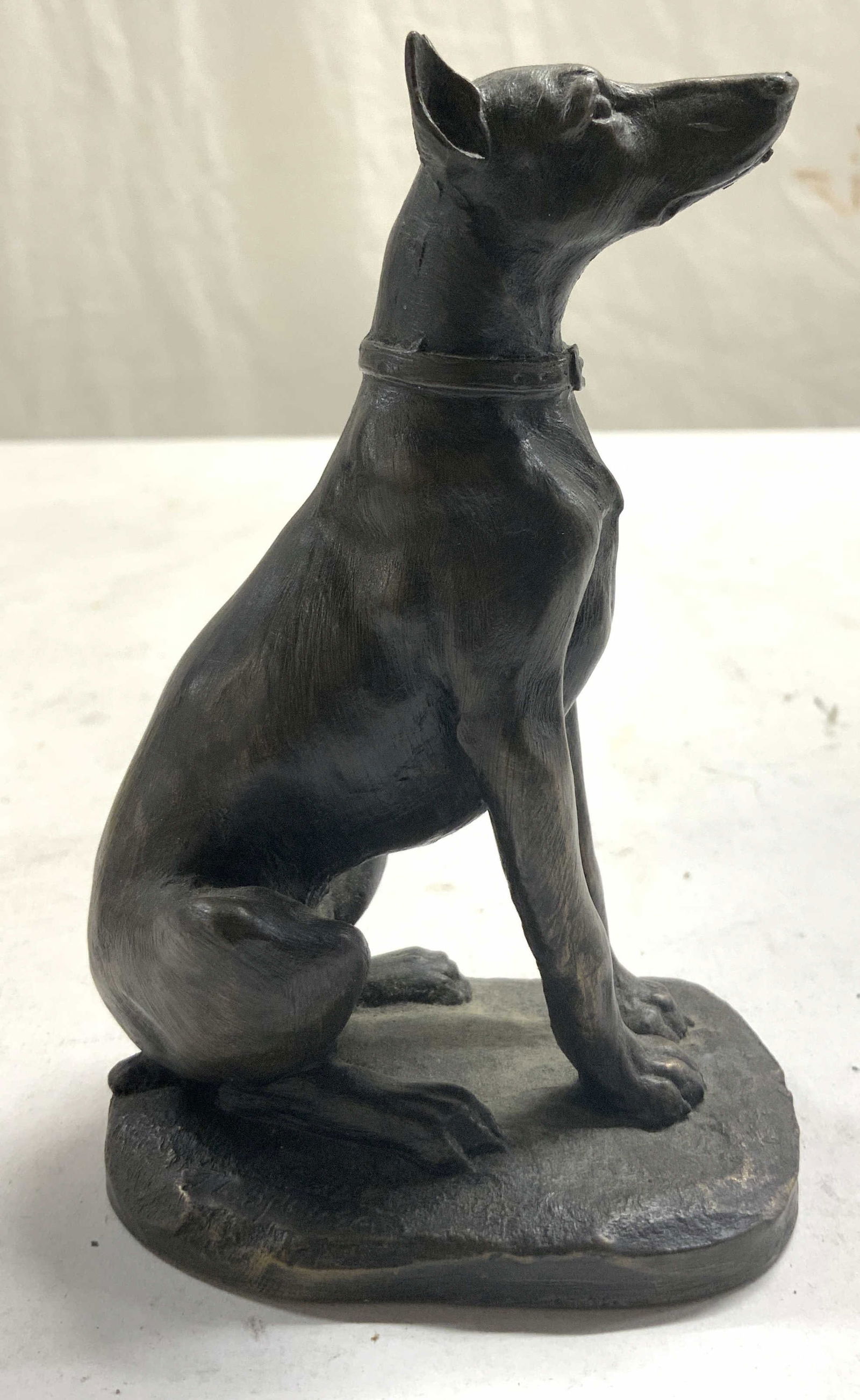 HEREDITES Resin Seated Doberman Pinscher Figural (1 of 7)