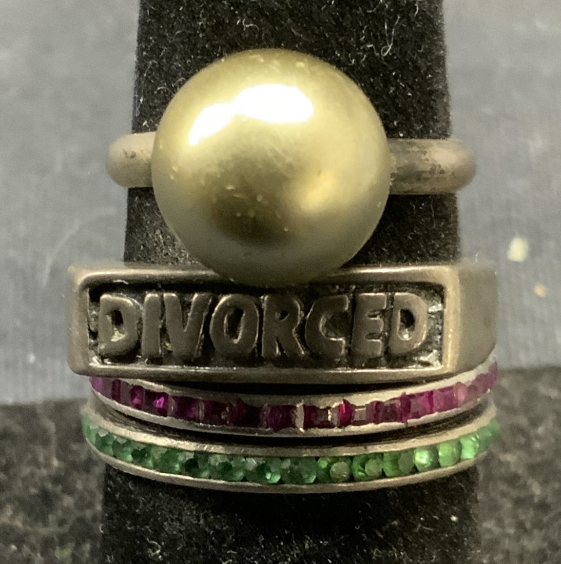 Lot 4 Vintage Sterling Silver Rings (1 of 6)