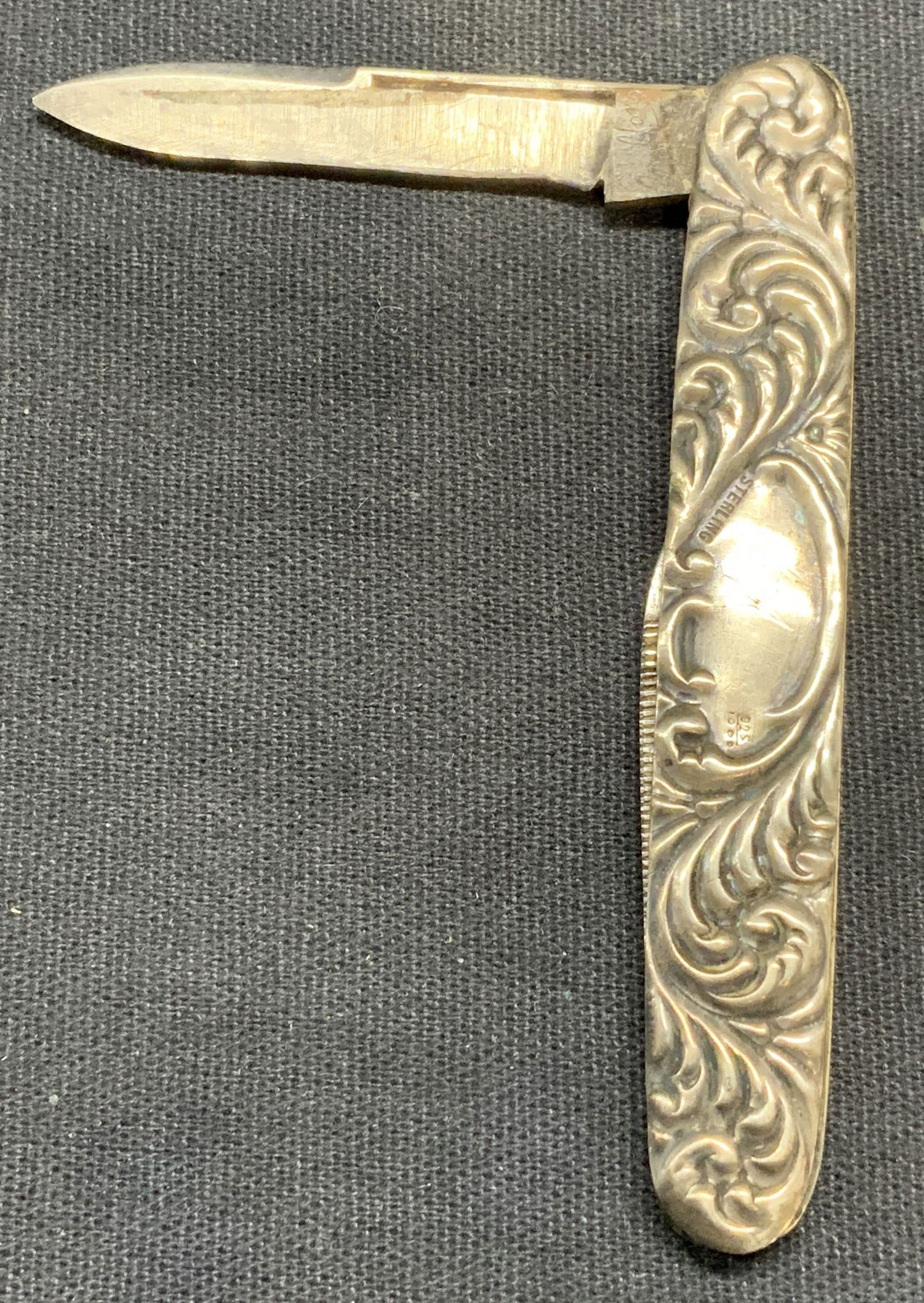 Vintage Sterling Silver Repousse Pocket Knife (1 of 8)