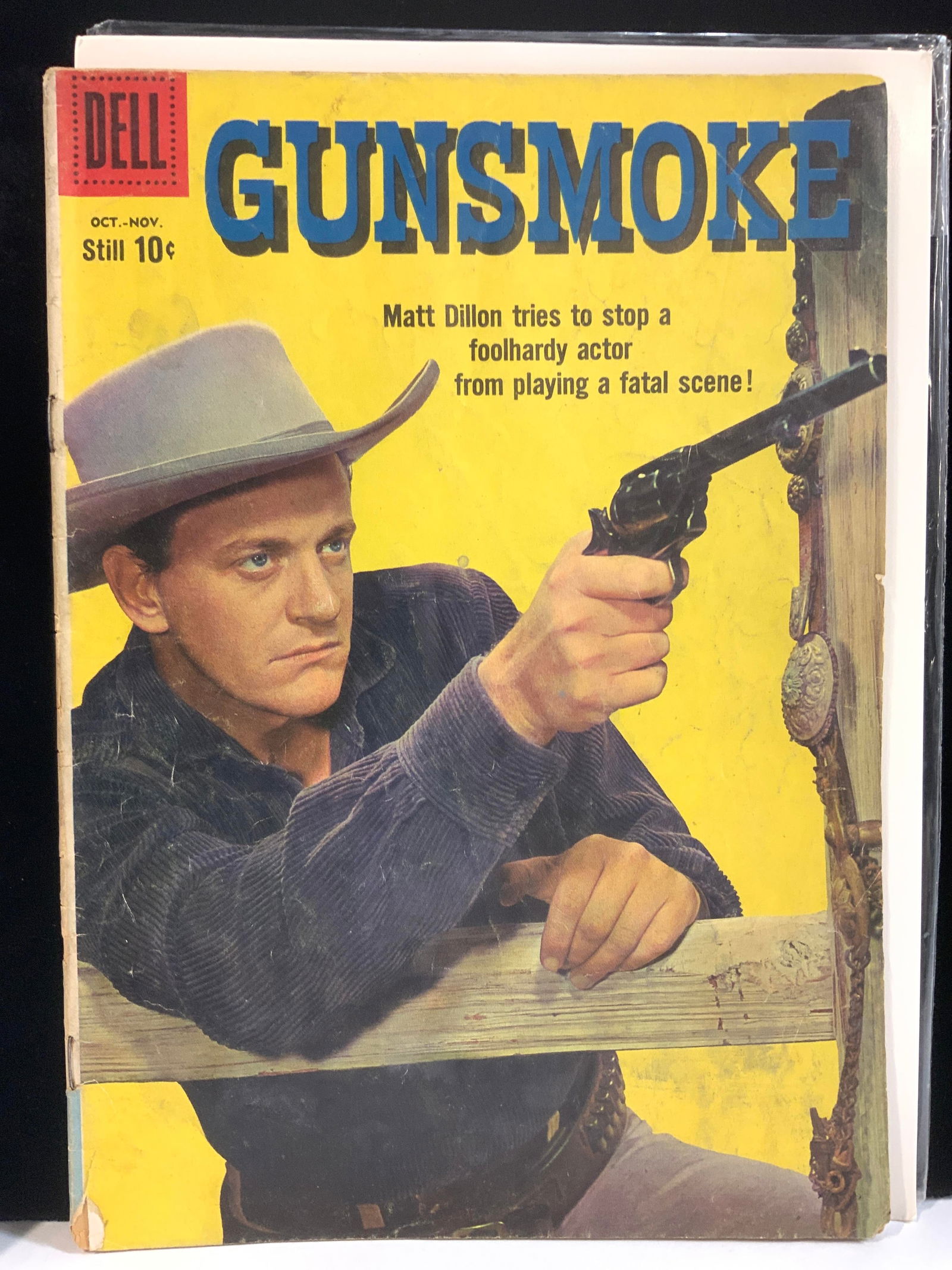 Collectible GUNSMOKE Dell Comic Book 1959 (1 of 9)