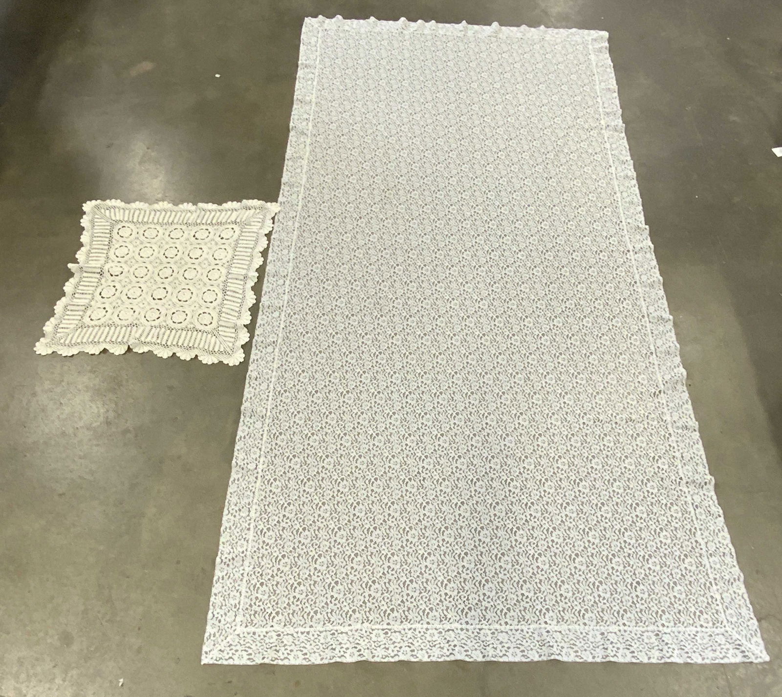 Vintage Lace Tablecloth & Crochet Table Accessory (1 of 7)