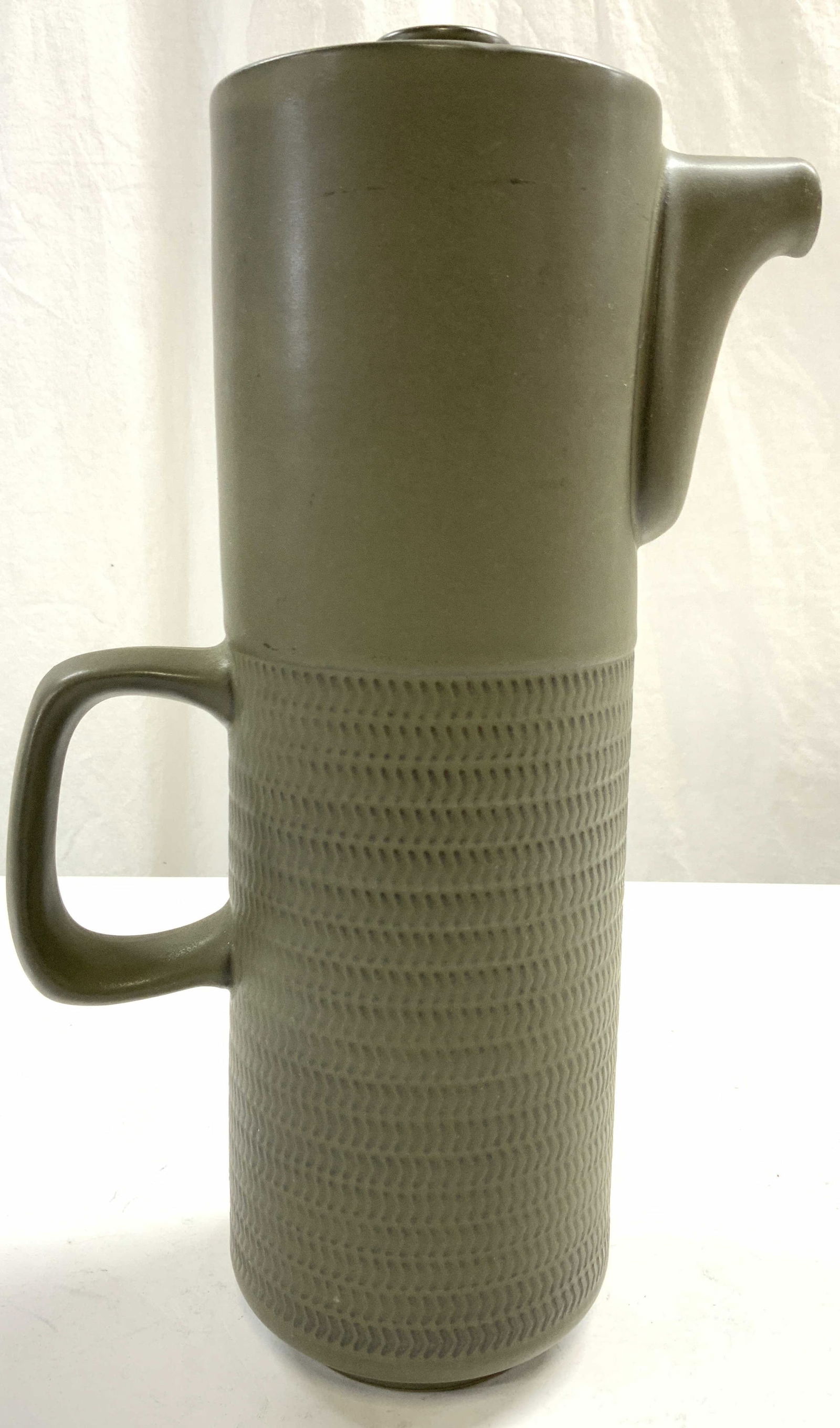 DENBY Camelot Chevron Lidded Stoneware Pitcher (1 of 9)