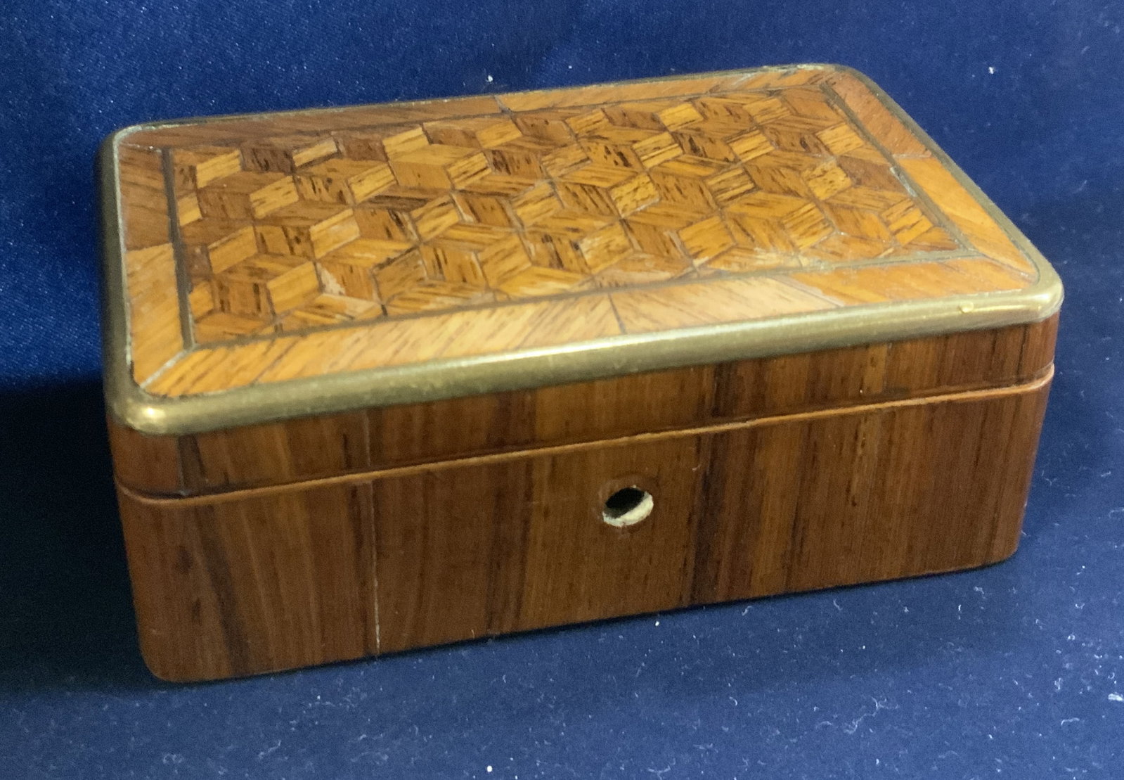 Antique French Kingwood Artisan Box, France: late 19th century Kingwood and brass jewel box. Hinged lid , intricate cubist inlaid wood handiwork. This is unique and detailed French craftsmanship. Lid is edged with a brass border. Does not have k