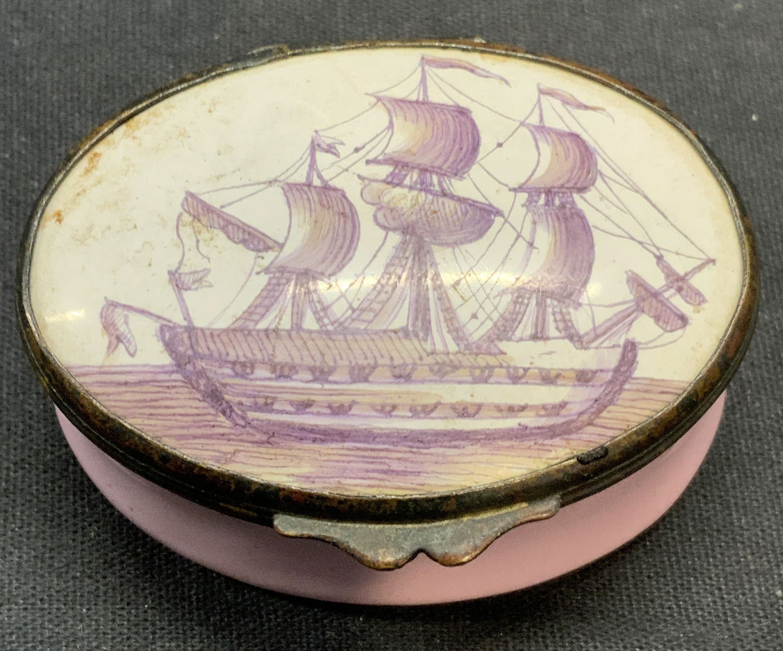 Vintage Enameled Pink Ship Trinket Box (1 of 7)