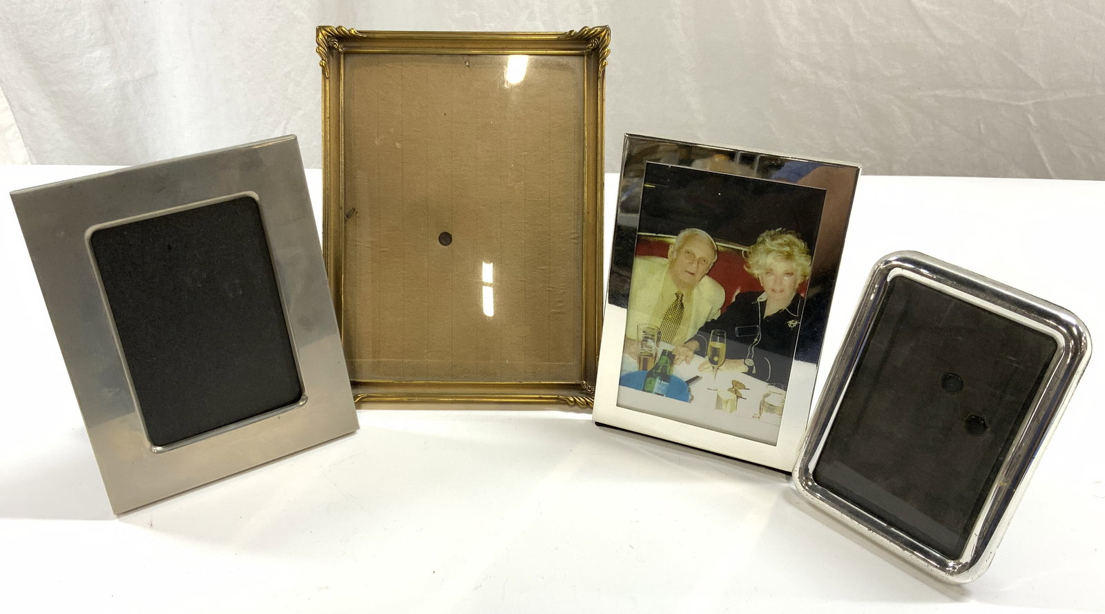Lot 4 Vintage Assorted Metal Picture Frames (1 of 7)