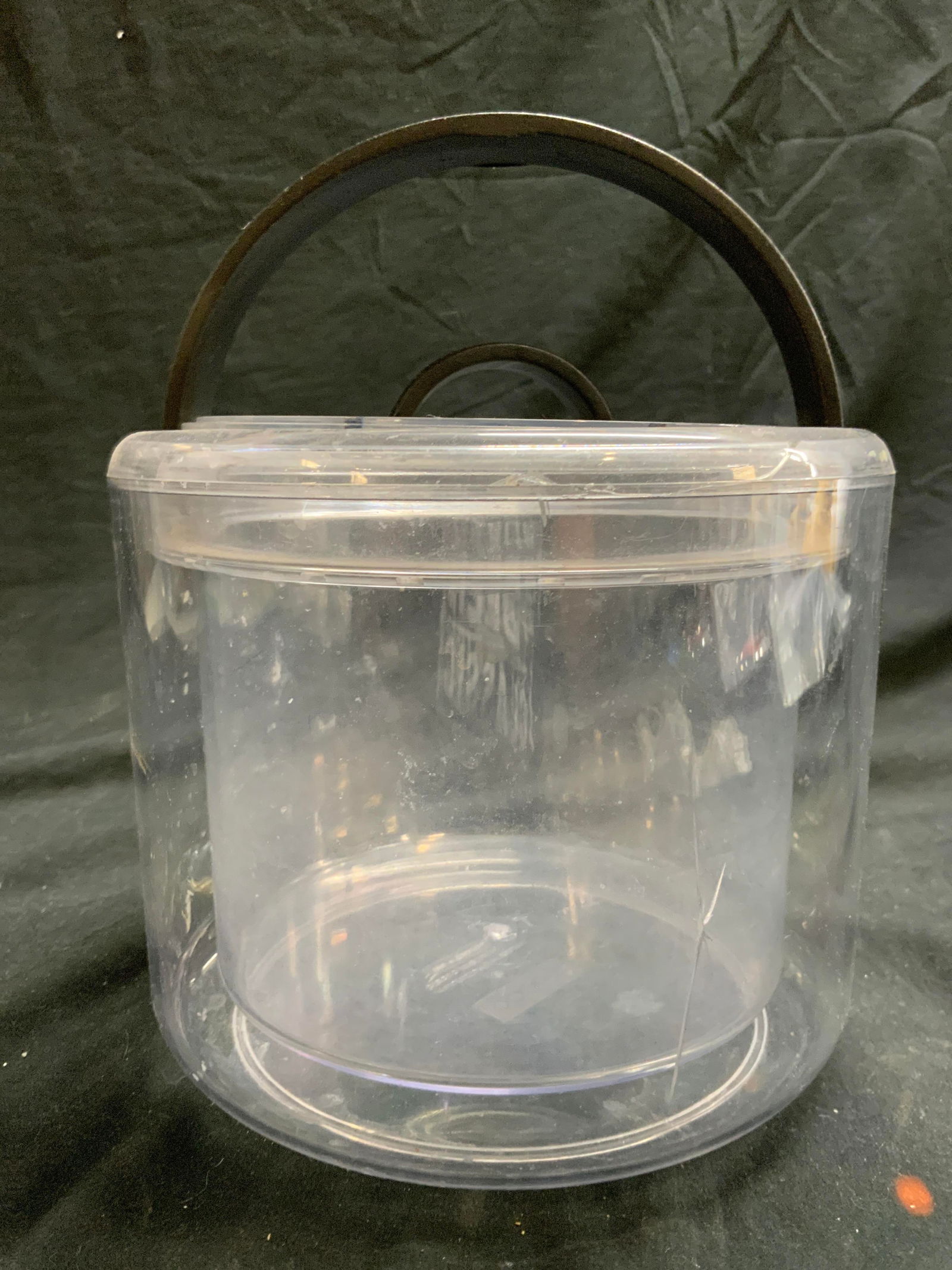 C JORGENSEN BODUM Acrylic Ice Bucket W Lid (1 of 6)