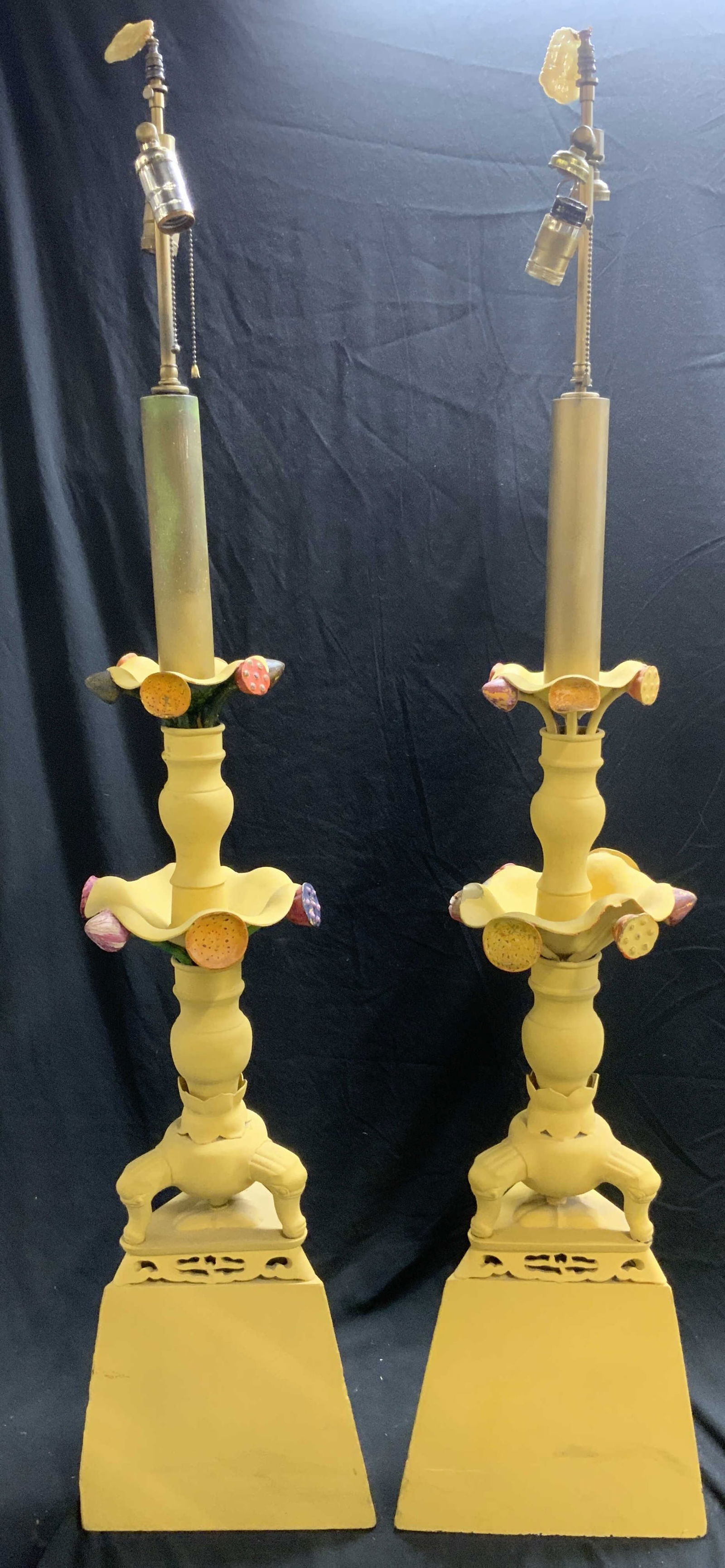 Vtg Pr Hand Painted Toleware Metal Table Lamps XL (1 of 9)