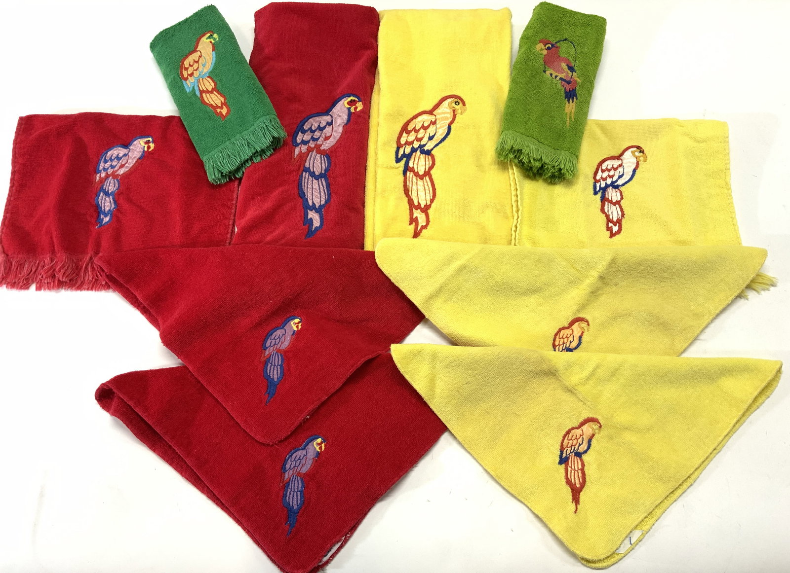 Ames/ Fieldcrest Cotton Parrot Hand Towels 10 (1 of 11)