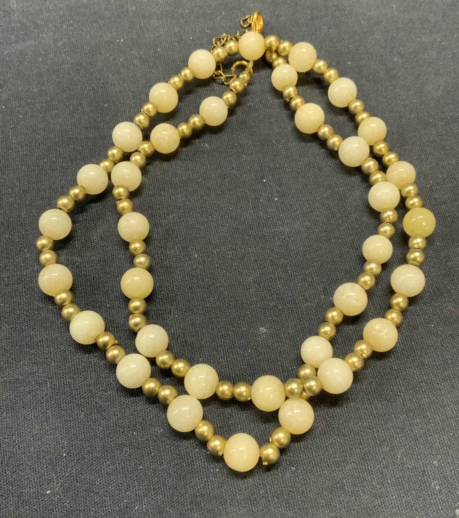 Vintage Yellow Jade Beaded Necklace (1 of 6)