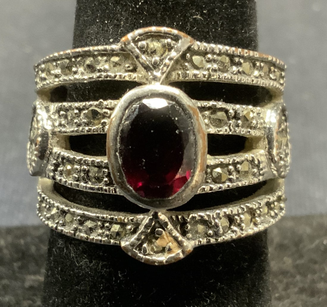 Hallmarked Silver Tone Garnet Ring (1 of 6)
