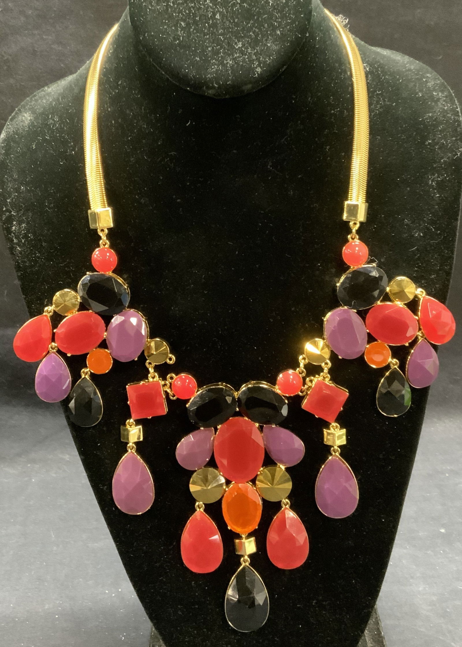 Trina Turk Pink Crystal Pendant Necklace NWT (1 of 7)