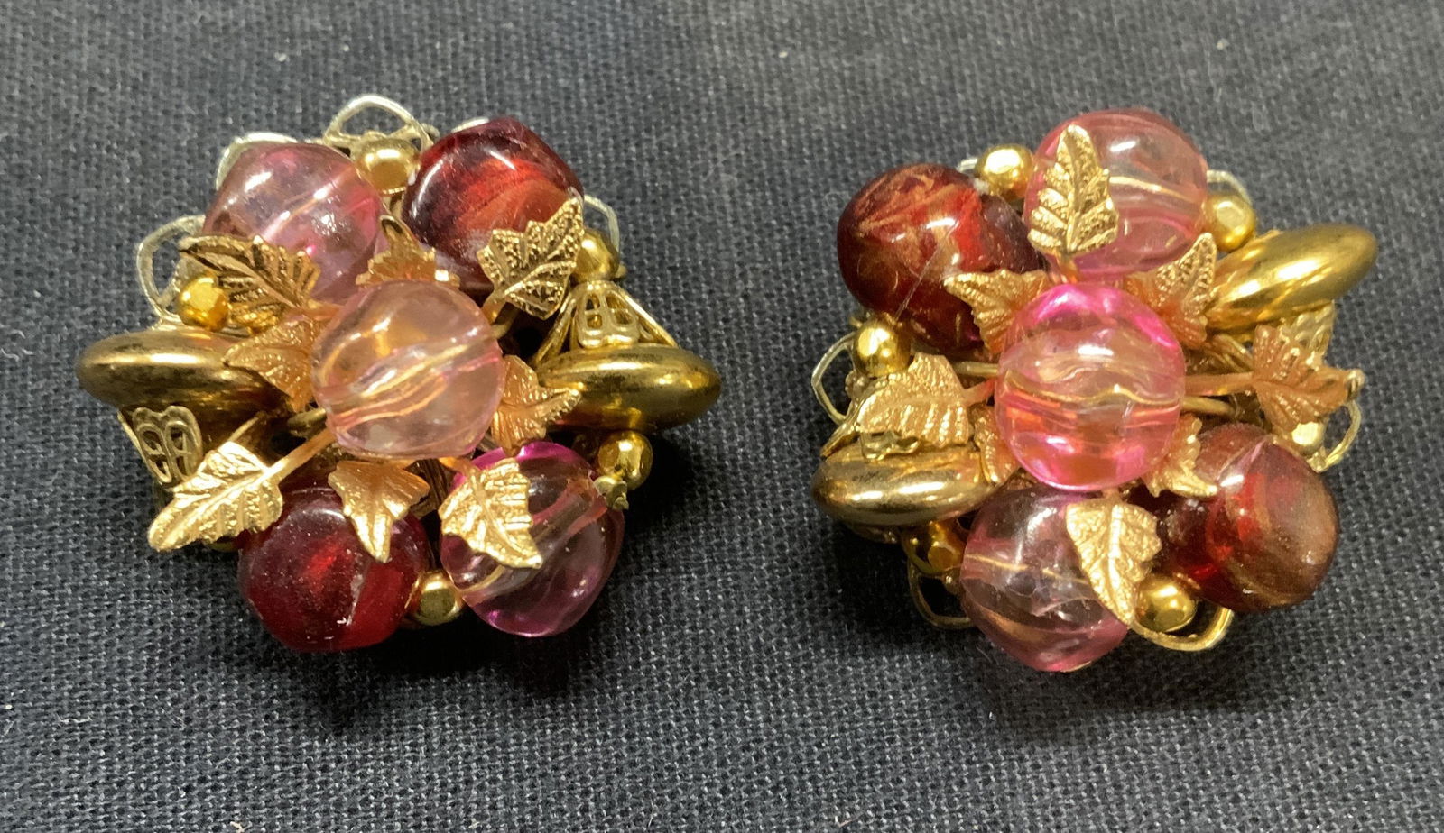 Vintage Gold Tone Pink & Red Beaded Earrings (1 of 6)