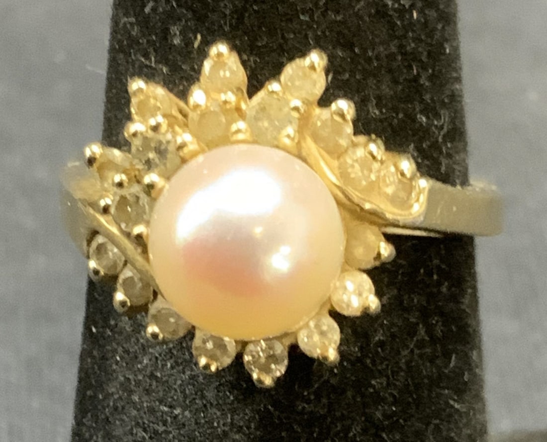 Hallmarked 14K Gold Pearl & Diamond Ring (1 of 6)