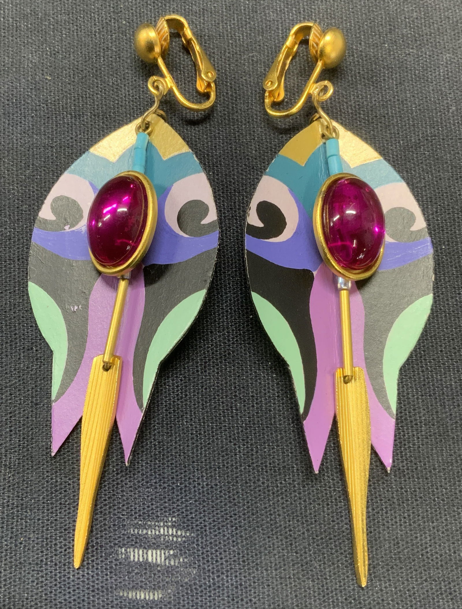 Handmade Gold Tone Fish Dangle Earrings (1 of 6)
