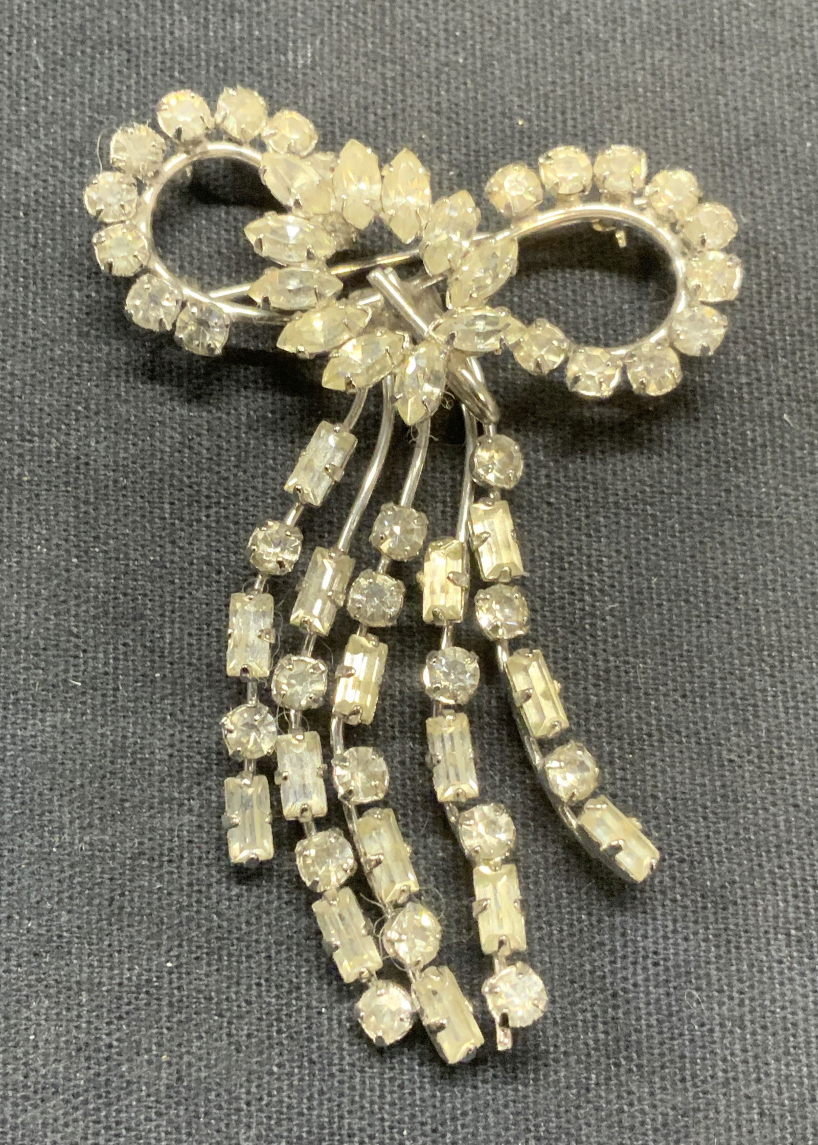 DOr Sterling Silver Crystal Bow Brooch (1 of 7)