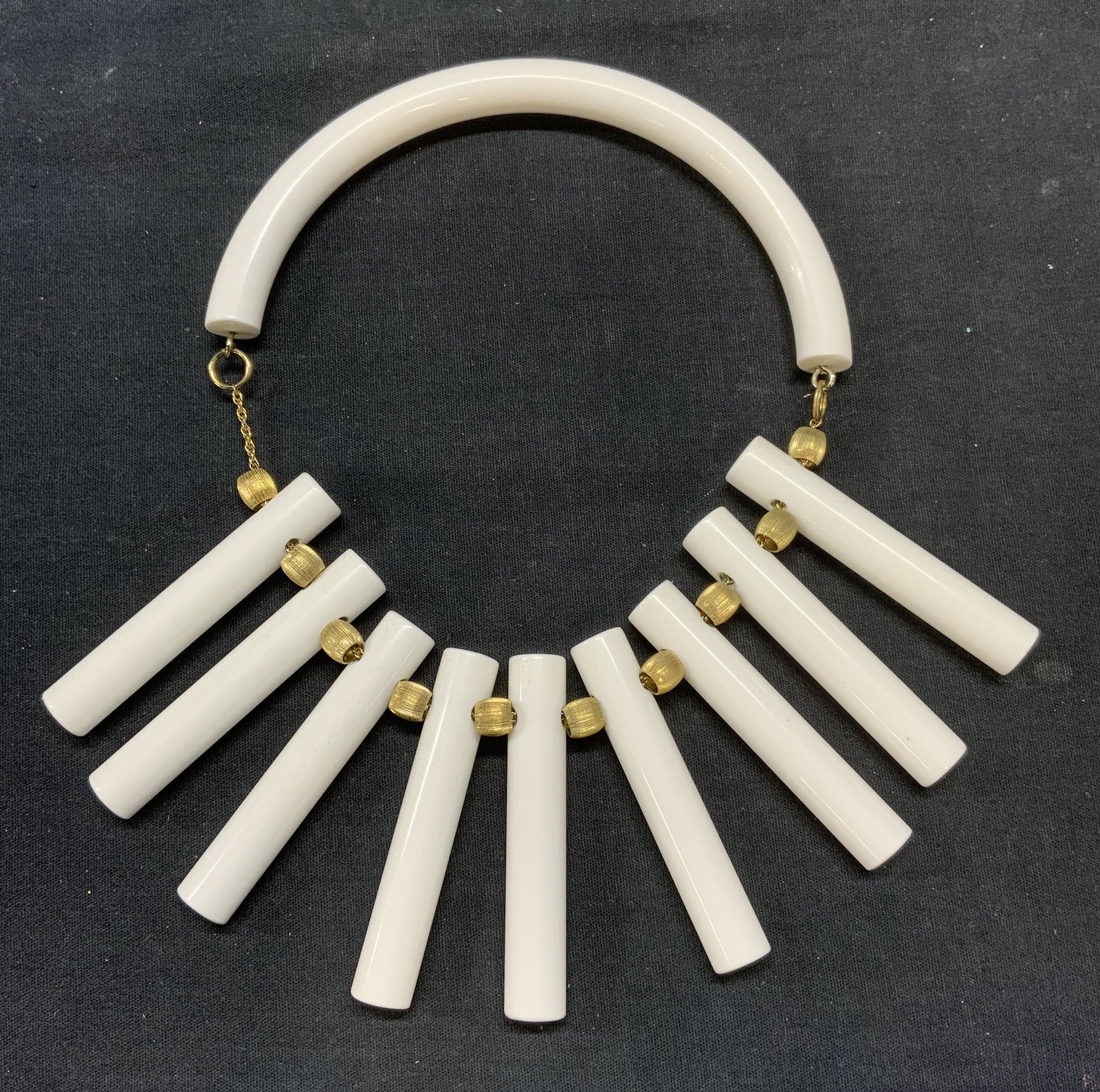Gold Tone & White Choker Pendant Necklace: Gold tone and white beaded choker necklace with pendants. Drop length approx. 5.25 inches. Pendant length approx. 3 inches. Some surface wear including scratching observed. Estate jewelry, costume jew
