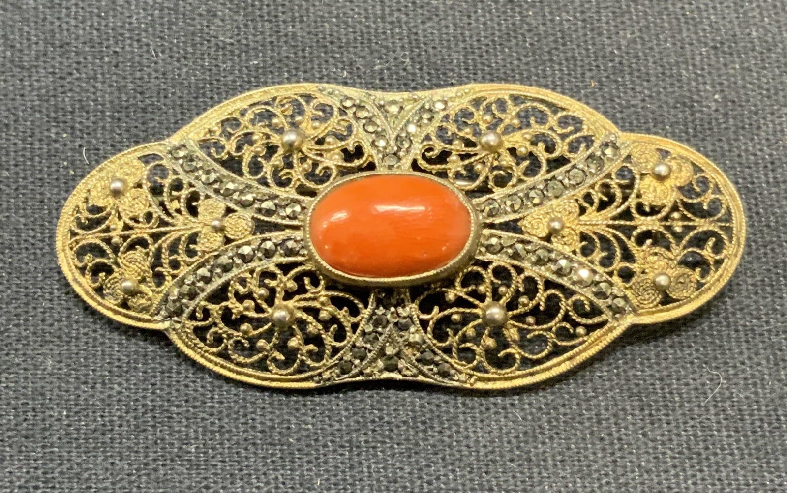 Vintage 835 Silver Filigree Coral Brooch (1 of 6)
