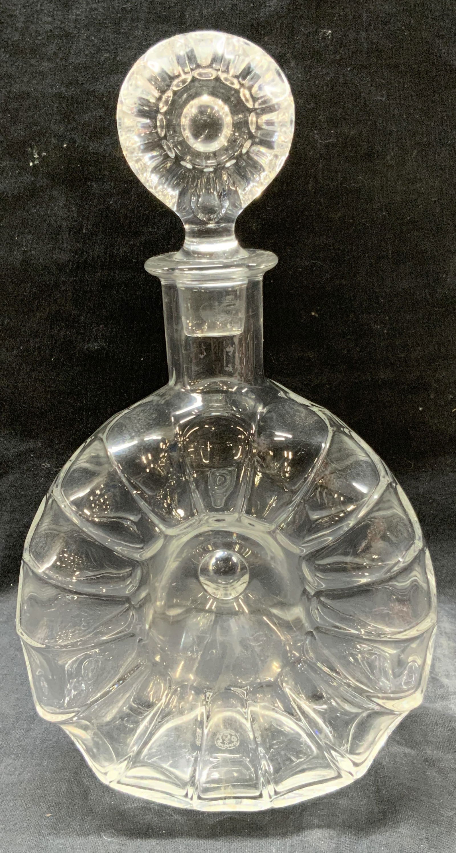Baccarat Sgd Crystal Shell Decanter (1 of 7)