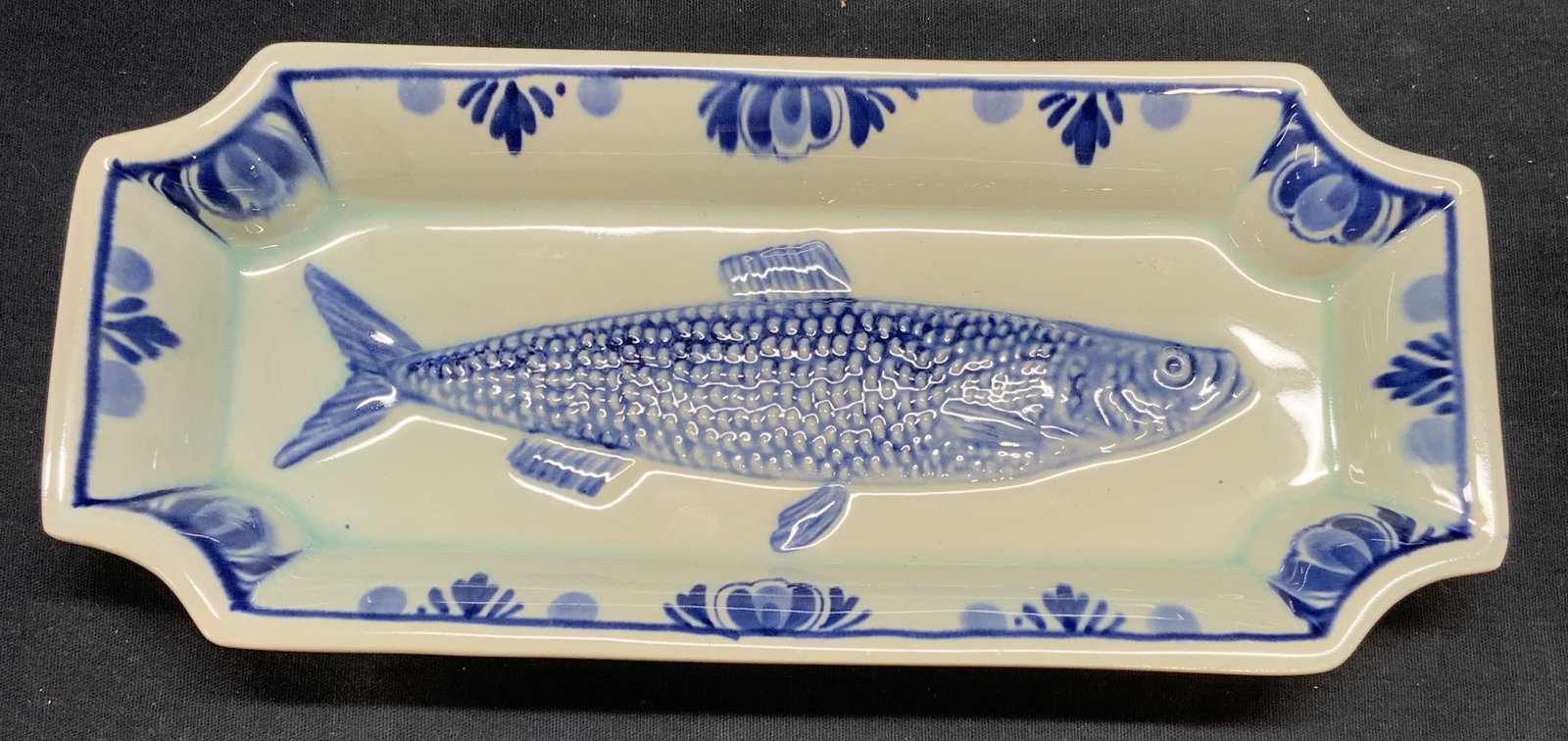 Signed Delft Holland Blue Ceramic Fish Dish (1 of 6)
