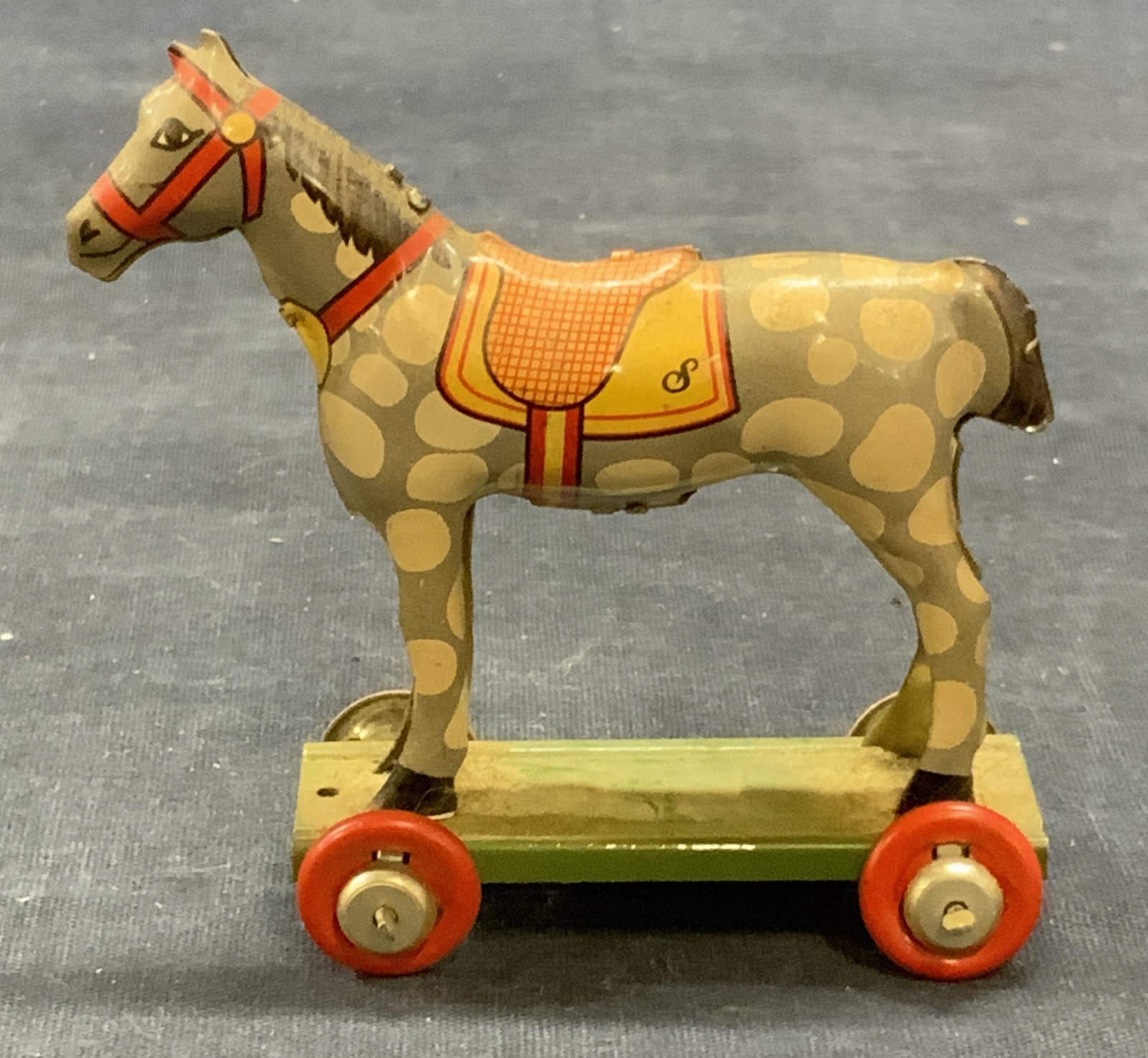 Vintage Horse Tin Pull Toy (1 of 6)