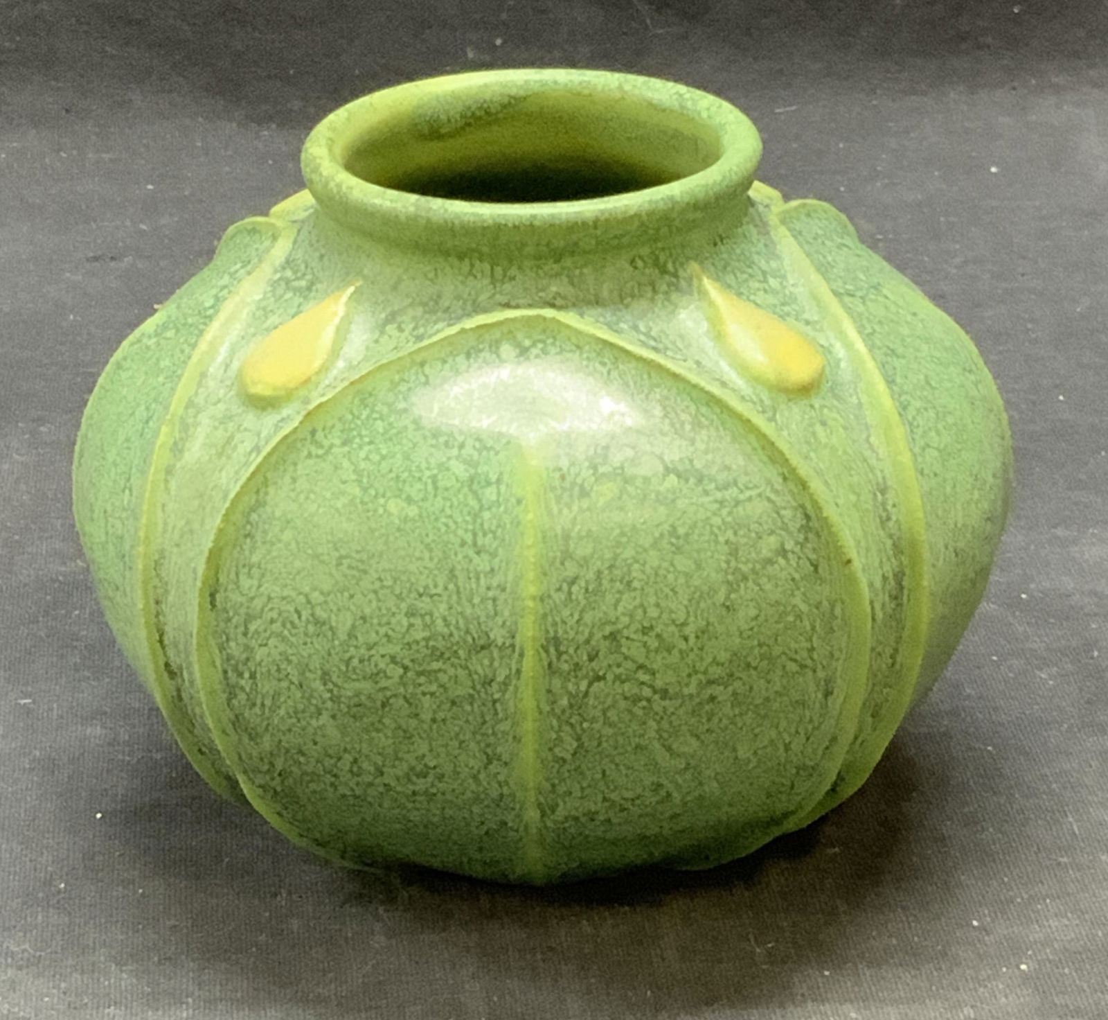 MMA Arts & Crafts Green Ceramic Vase (1 of 7)