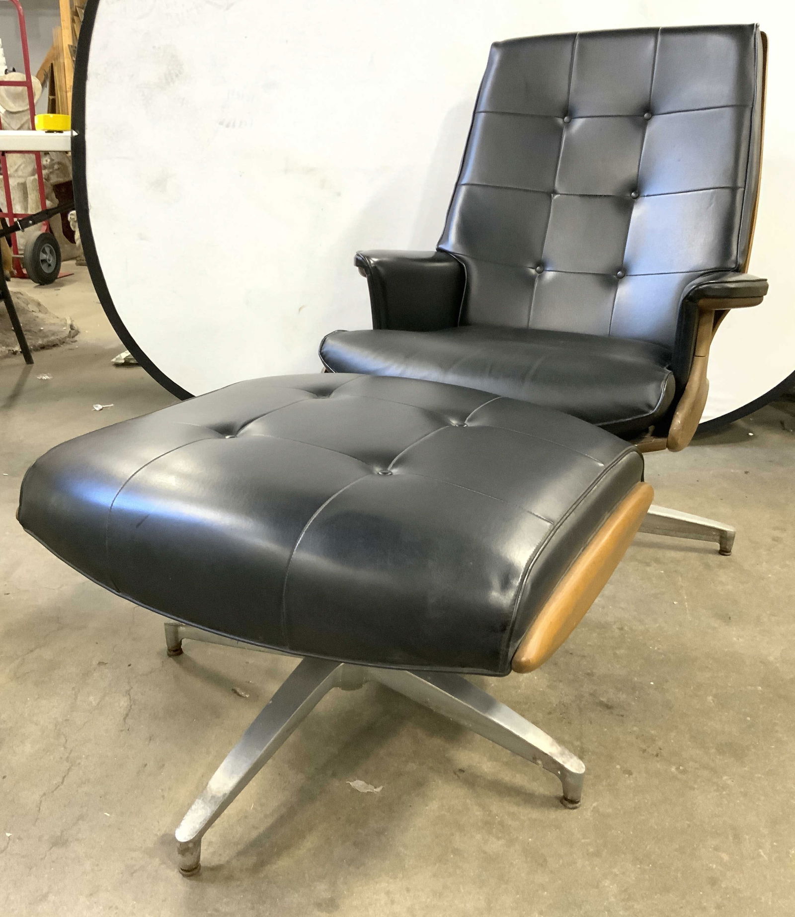 HEYWOOD WAKEFIELD MCM Lounge Chair & Ottoman (1 of 12)