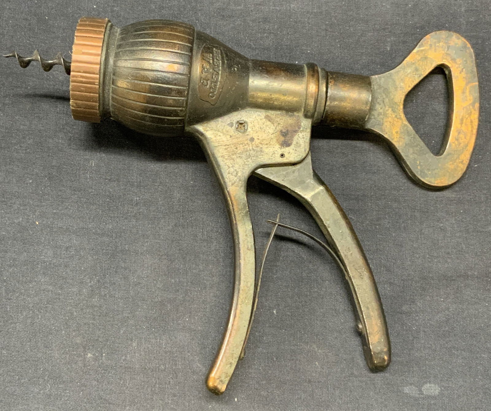 Vintage Brevetto WAF Bronze Corkscrew, Italy (1 of 6)