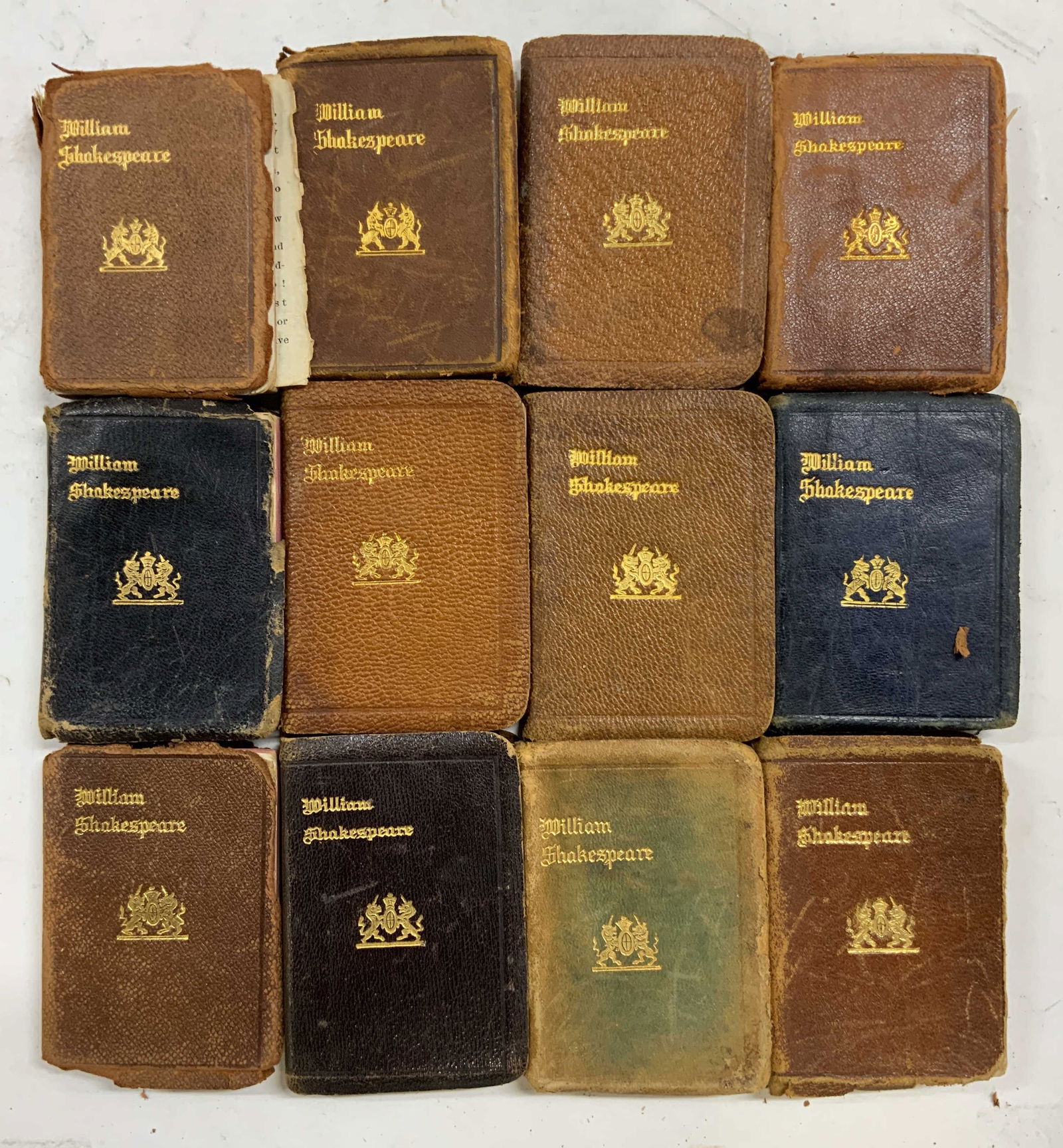 WILLIAM SHAKESPEARE Lot 12 Mini Antq Books (1 of 8)