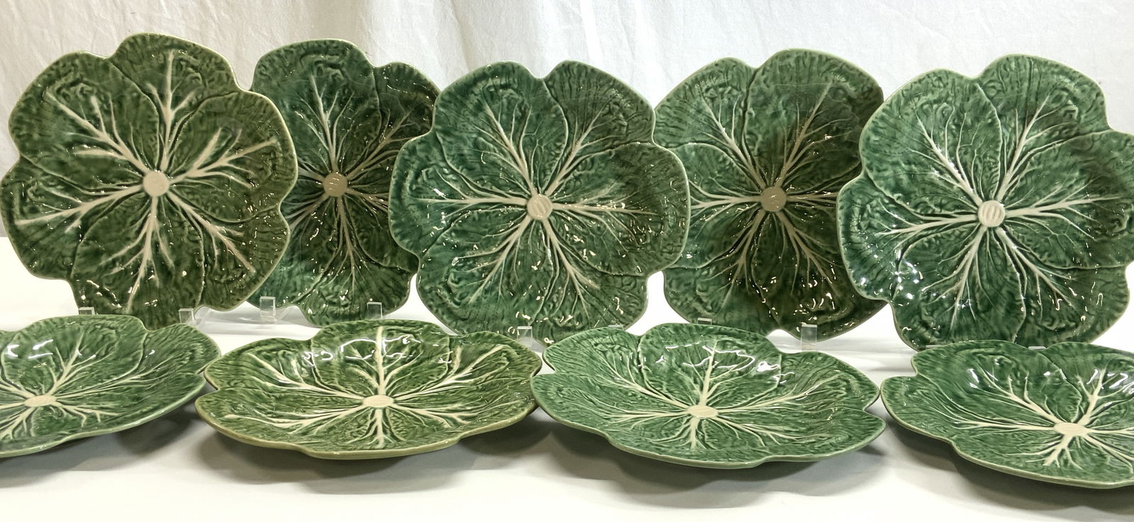 9 Bordallo Pinneiro Majolica Cabbage Plates, Port (1 of 8)