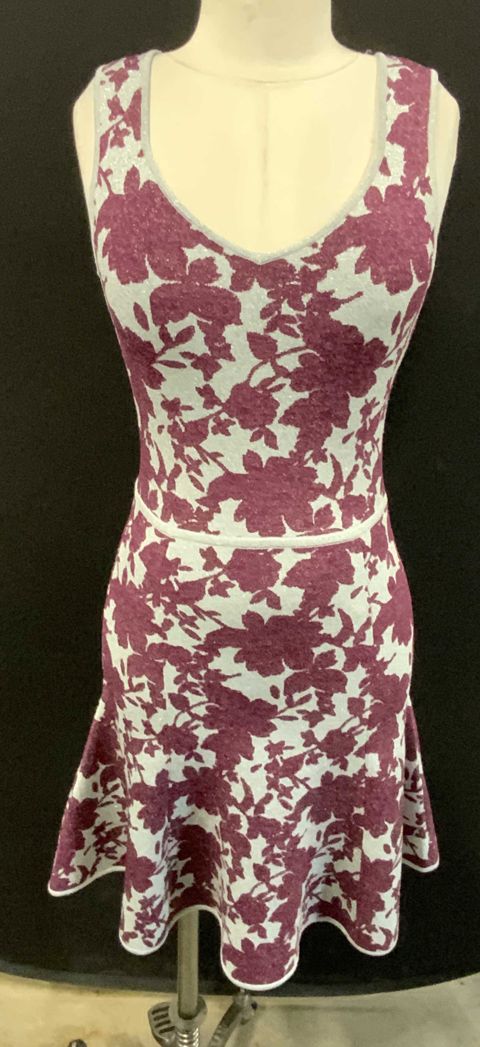 Zac Posen Purple & Silver Floral Sleeveless Dress: Zac Posen silver and purple shimmer sleeveless fit and flare dress. Size XS. Material has stretch. 100% polyester. Very gently worn. Zac Posen, Zac Posen dress, ladies luxury dress, ladies luxury fash