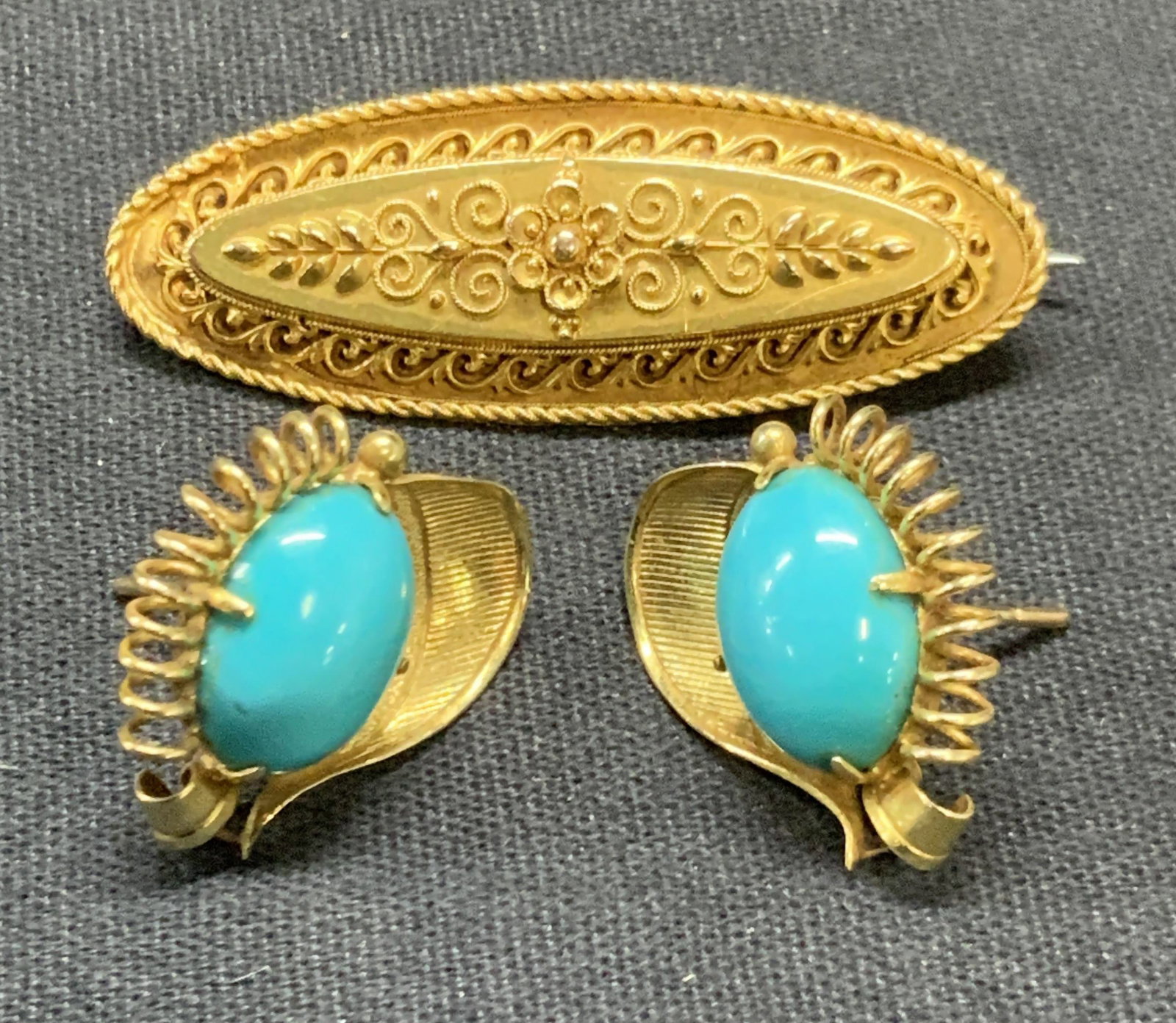 Lot 2 Antique 15K Gold Brooch, Turquoise Earrings (1 of 6)