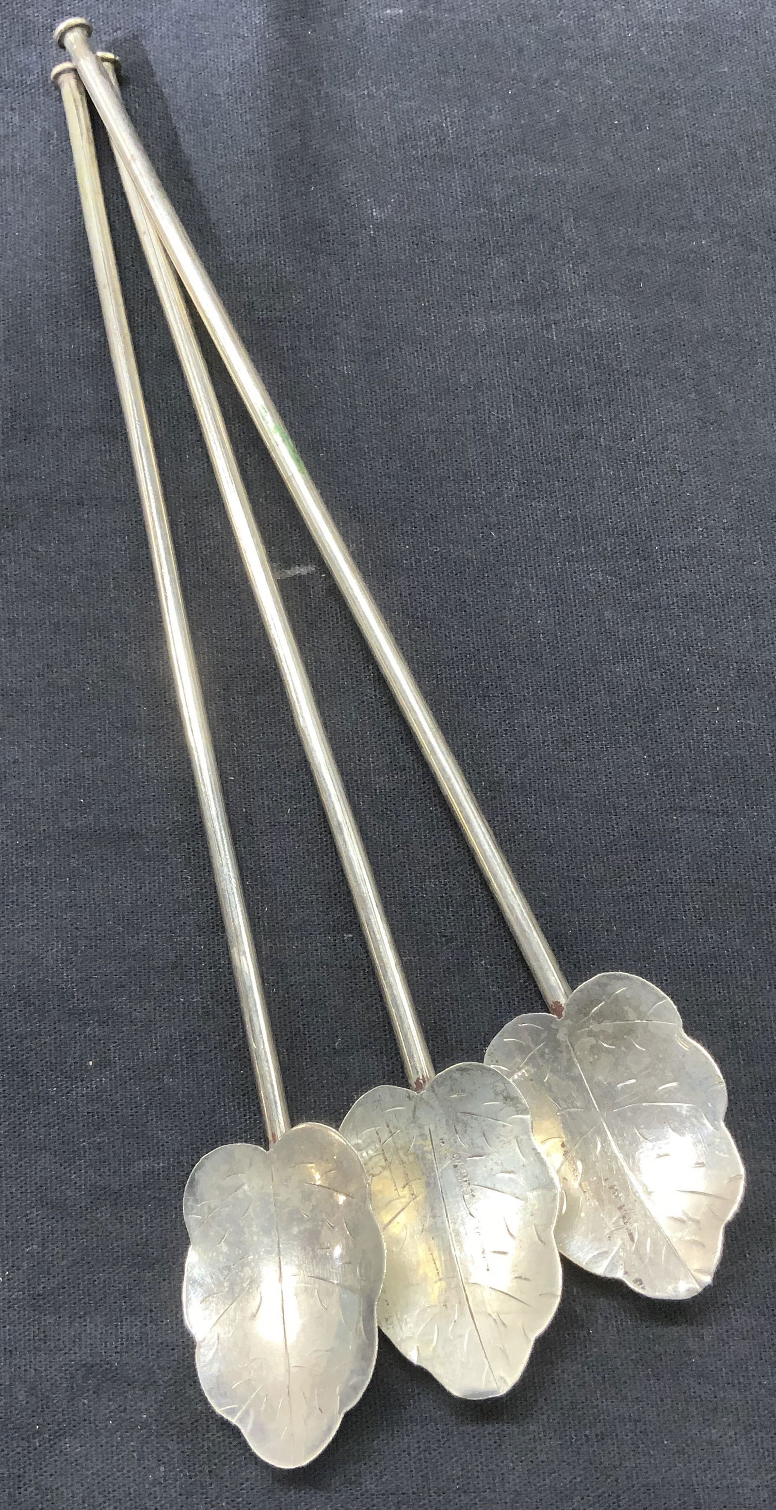 Set 3 Sterling Silver Leaf Motif Ice Tea Spoons (1 of 6)