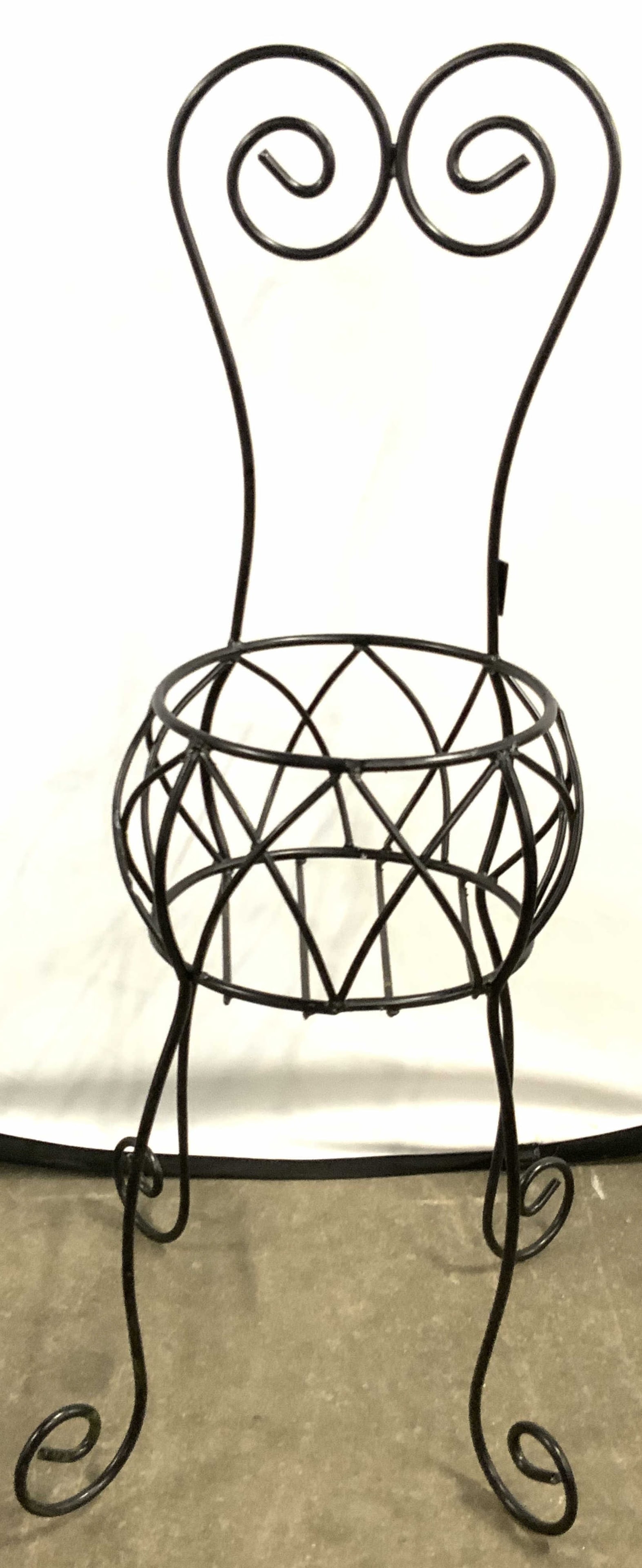 Black Metal Wire Chair Form Plant Stand (1 of 10)