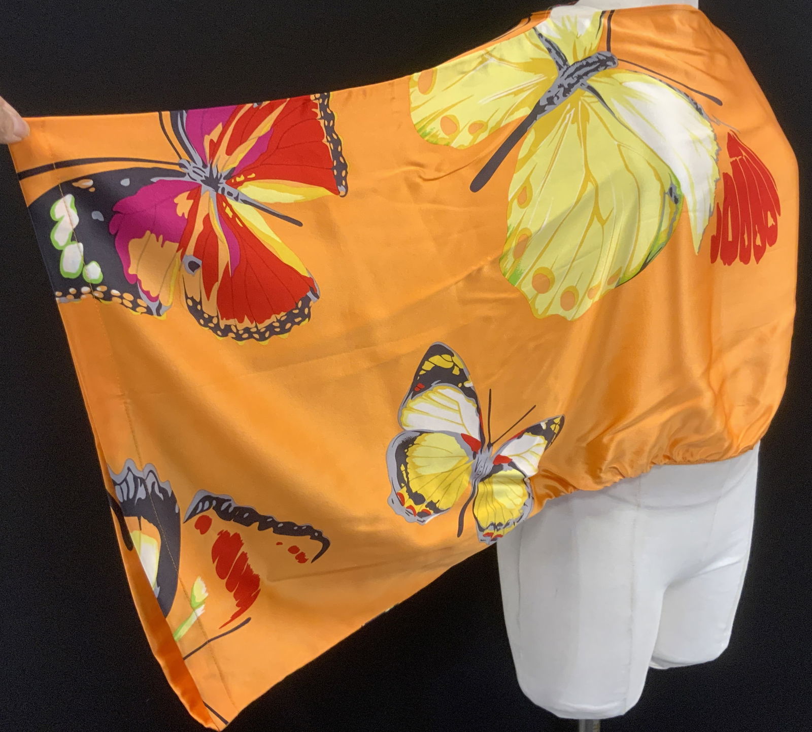 Talk of the Walk Silk Butterfly Boutique Blouse (1 of 6)