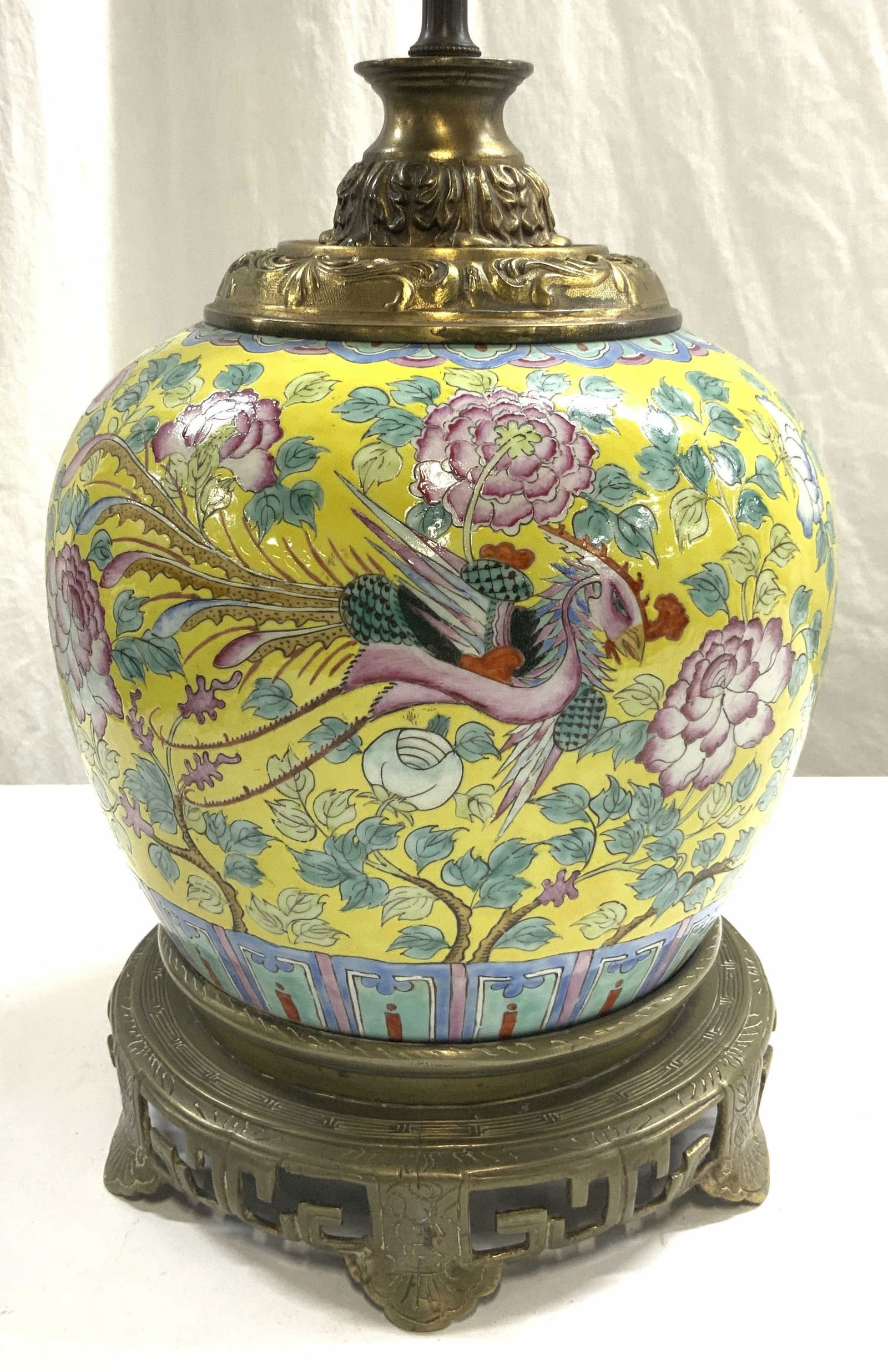 Vintage Hand Painted Asian Porcelain Table Lamp (1 of 8)