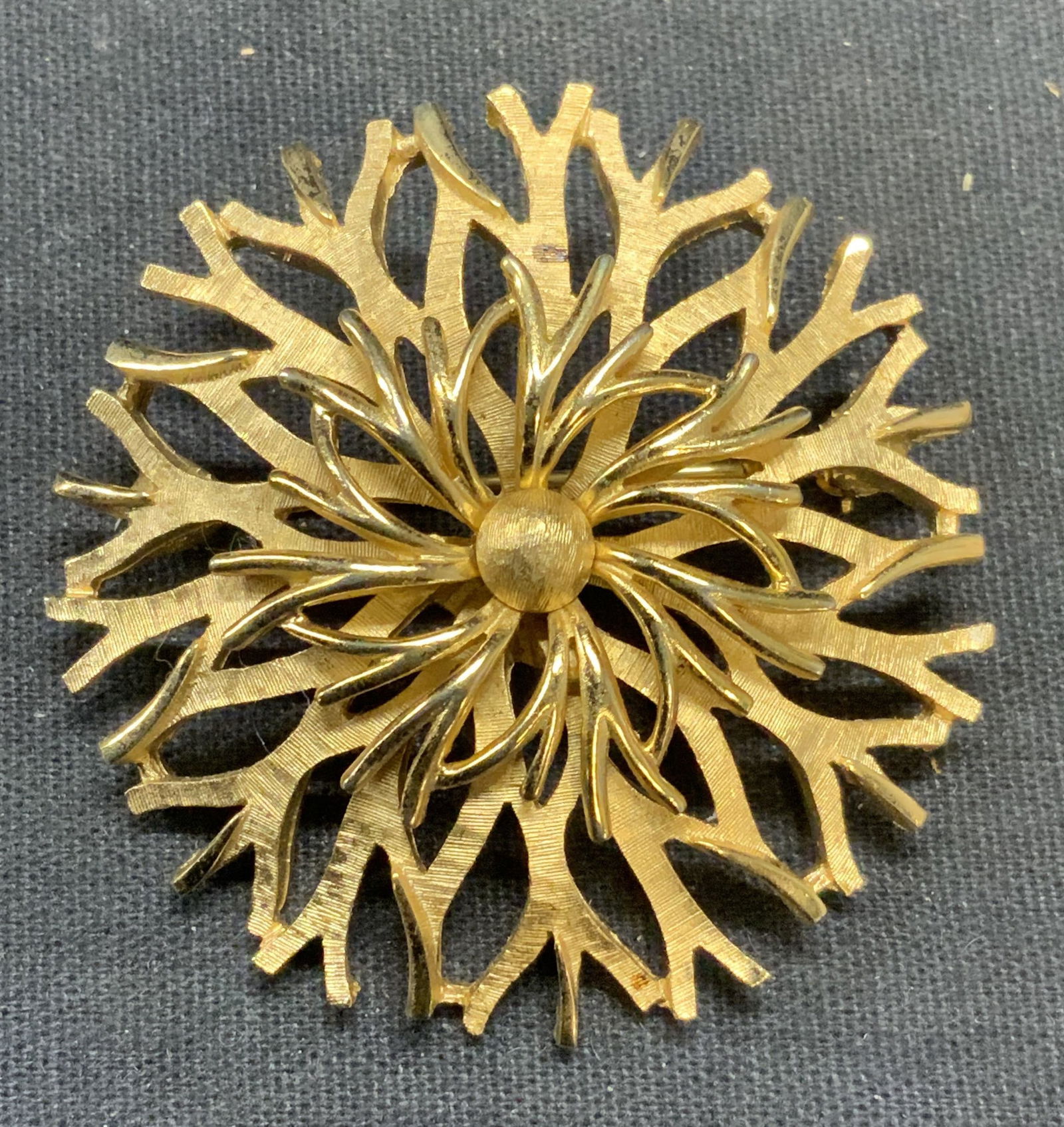 Vintage Trifari Brushed Gold Tone Brooch (1 of 6)