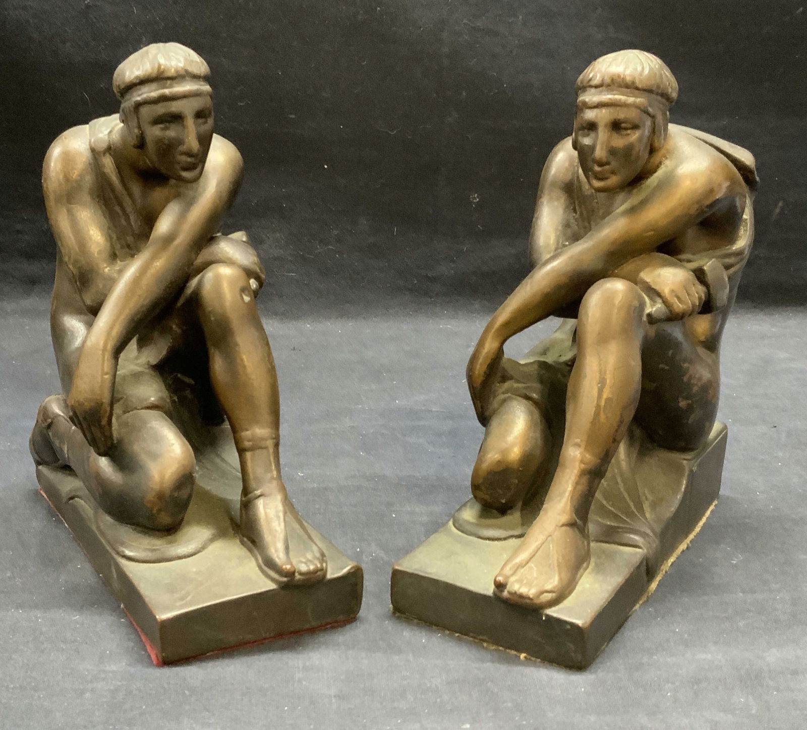 Pair Vtg Pompeian Bronze Co Figural Bookends (1 of 9)