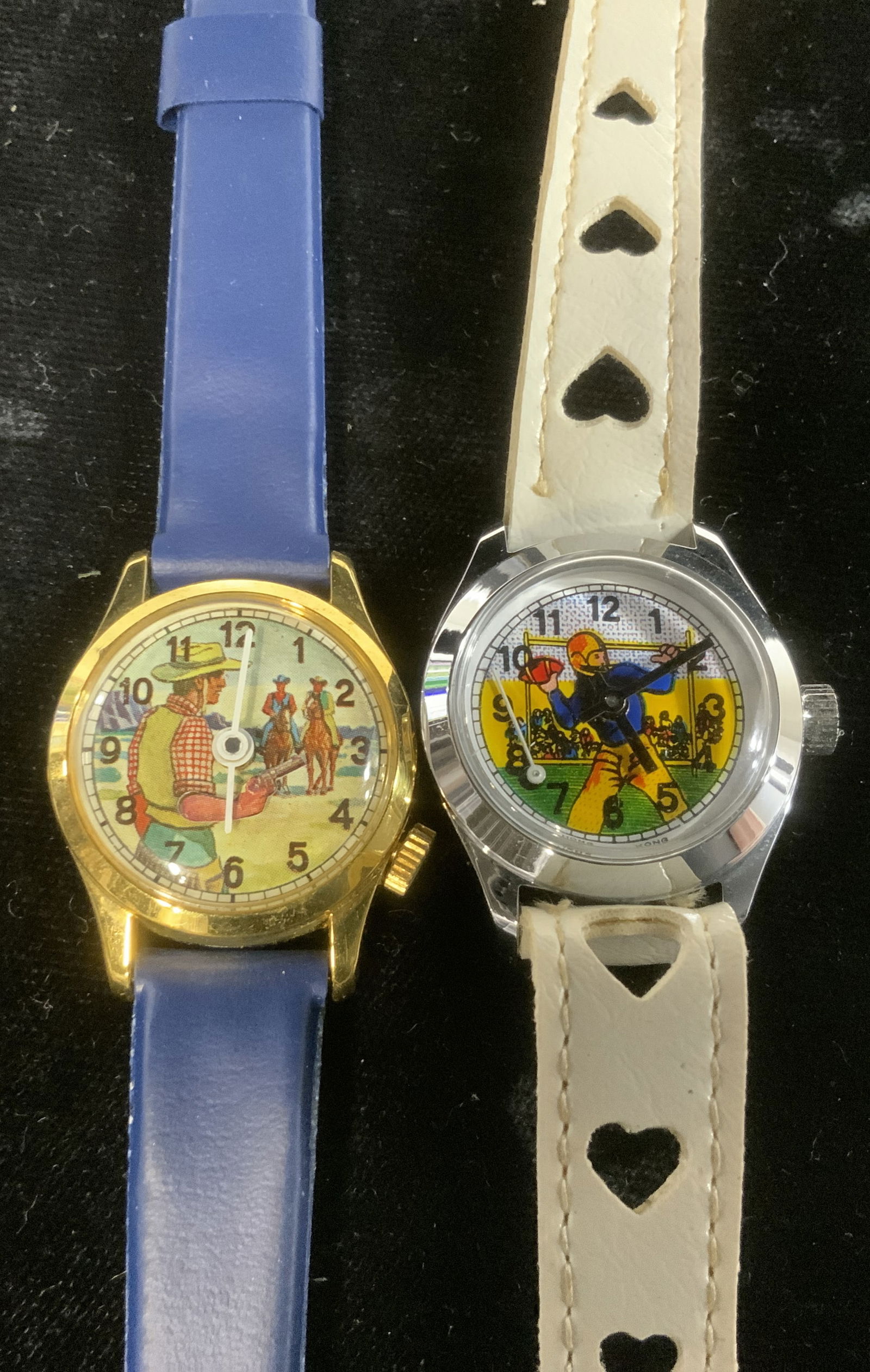 Lot 2 Watches-Football Motif & Western Motif (1 of 7)