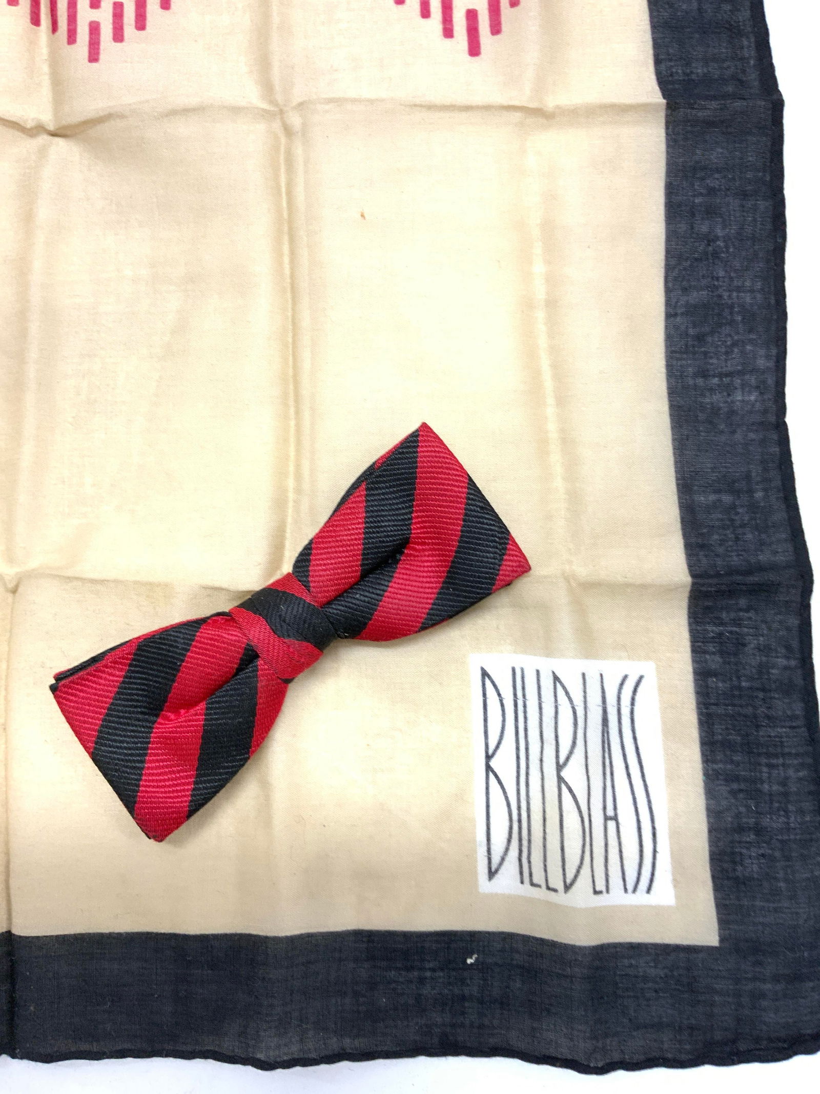 Black & Red Bow Tie, Bill BLASS Hand Rolled Hankie (1 of 6)