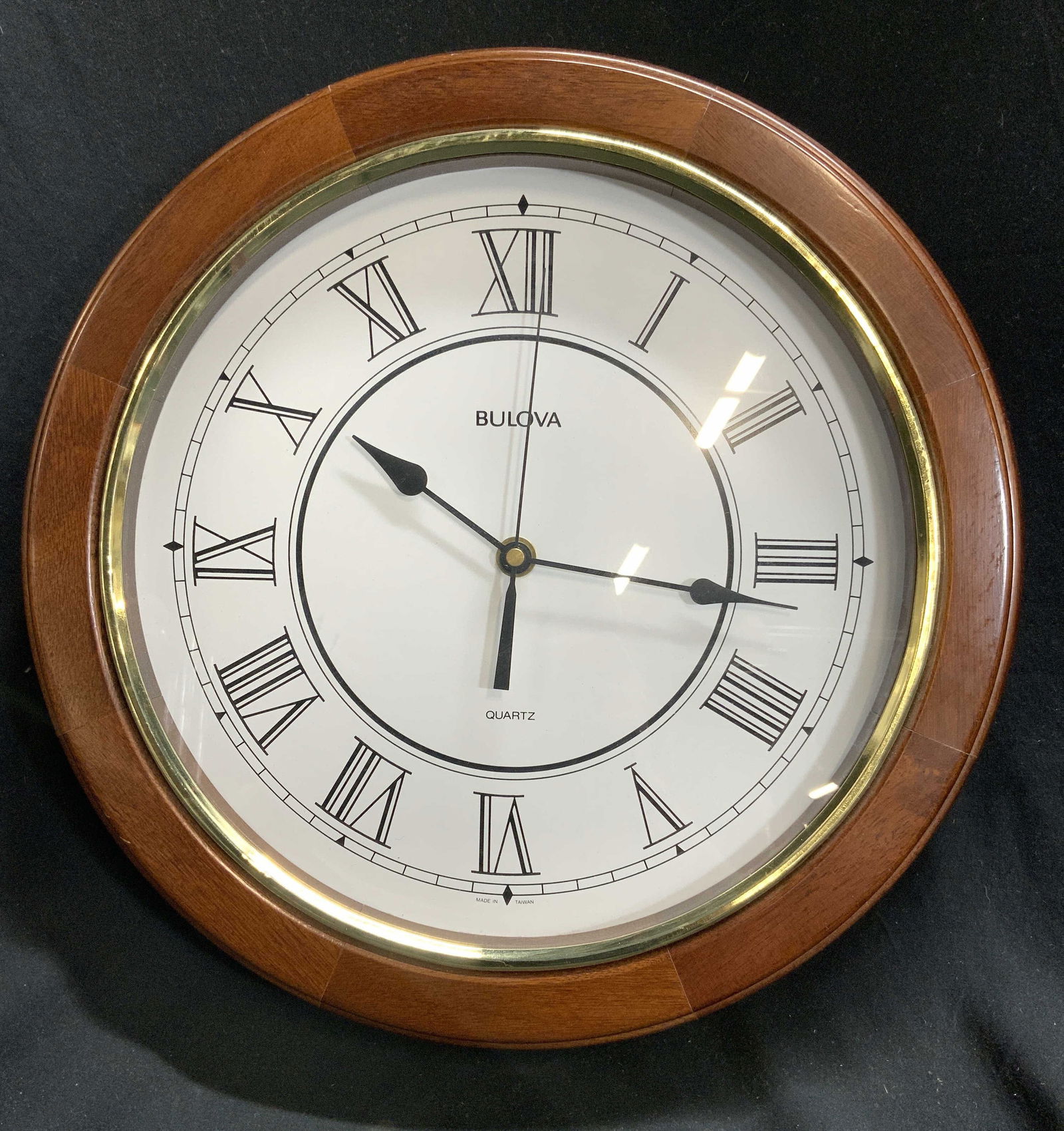 BULOVA Wood Style Wall Clock (1 of 6)