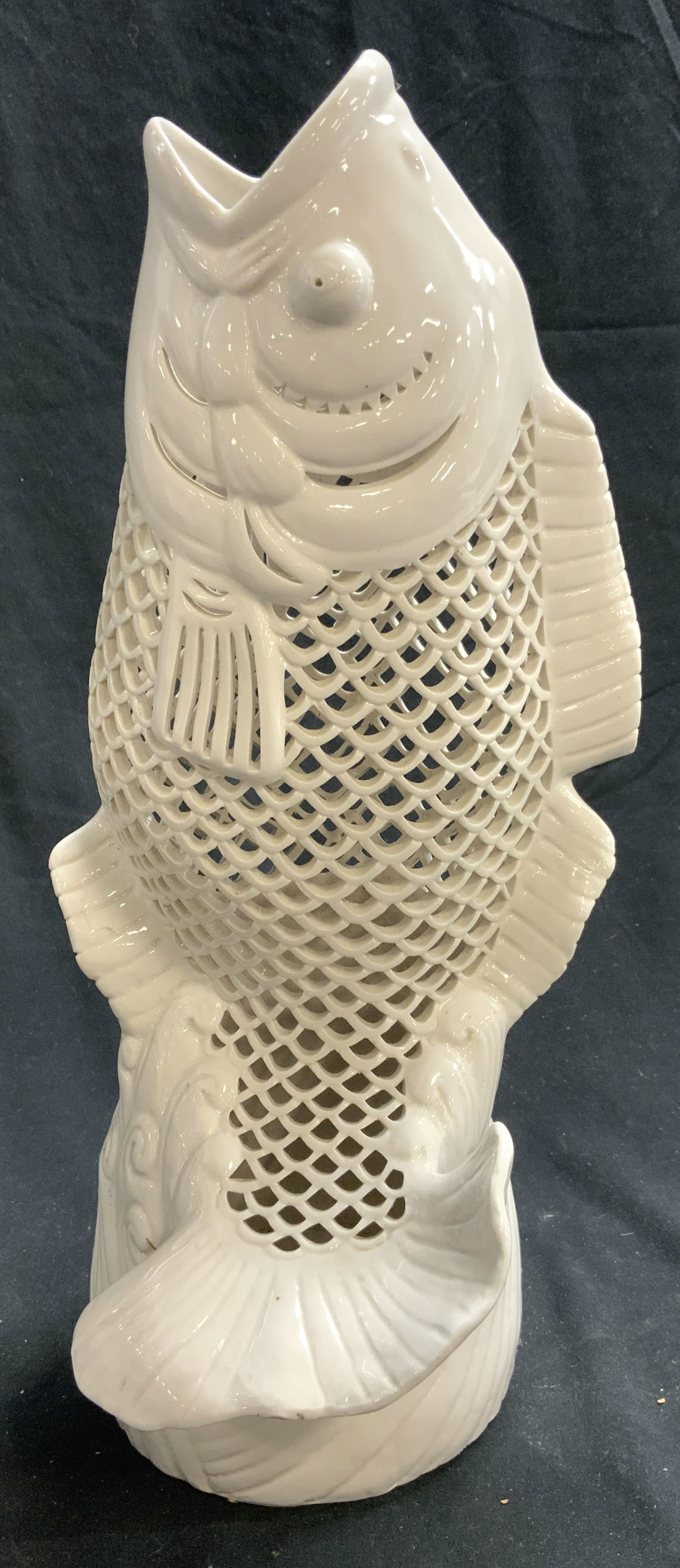 Vtg Blanc De Chine Asian Porcelain Koi Fish Vessel (1 of 7)