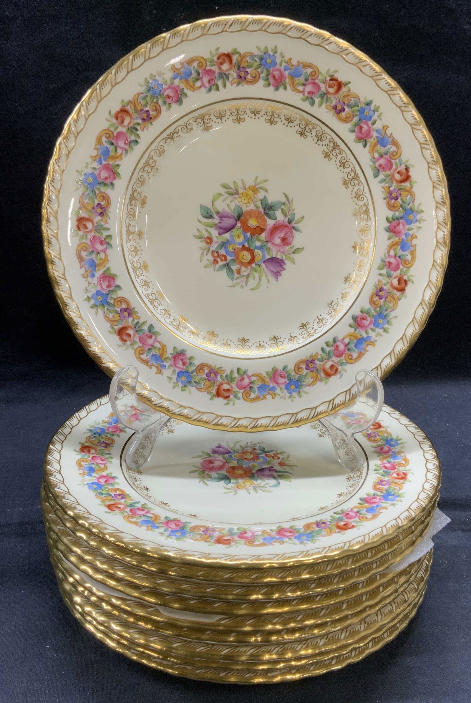 Set 10 Vtg MINTONS Floral Porcelain Plates England (1 of 8)