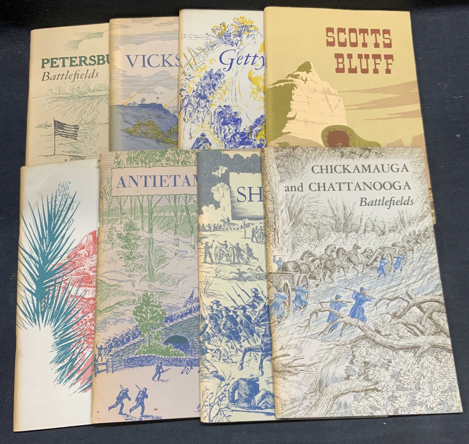 Group 8 National Park Historical Handbook Series: Group of 8 Softcover National Park Service Historical Handbook series books. Includes Fort Pulaski. Gettysburg, Chickamauga and Chattanooga Battlefields, Shiloh, Antietam, Scotts Bluff, Vicksburg, and